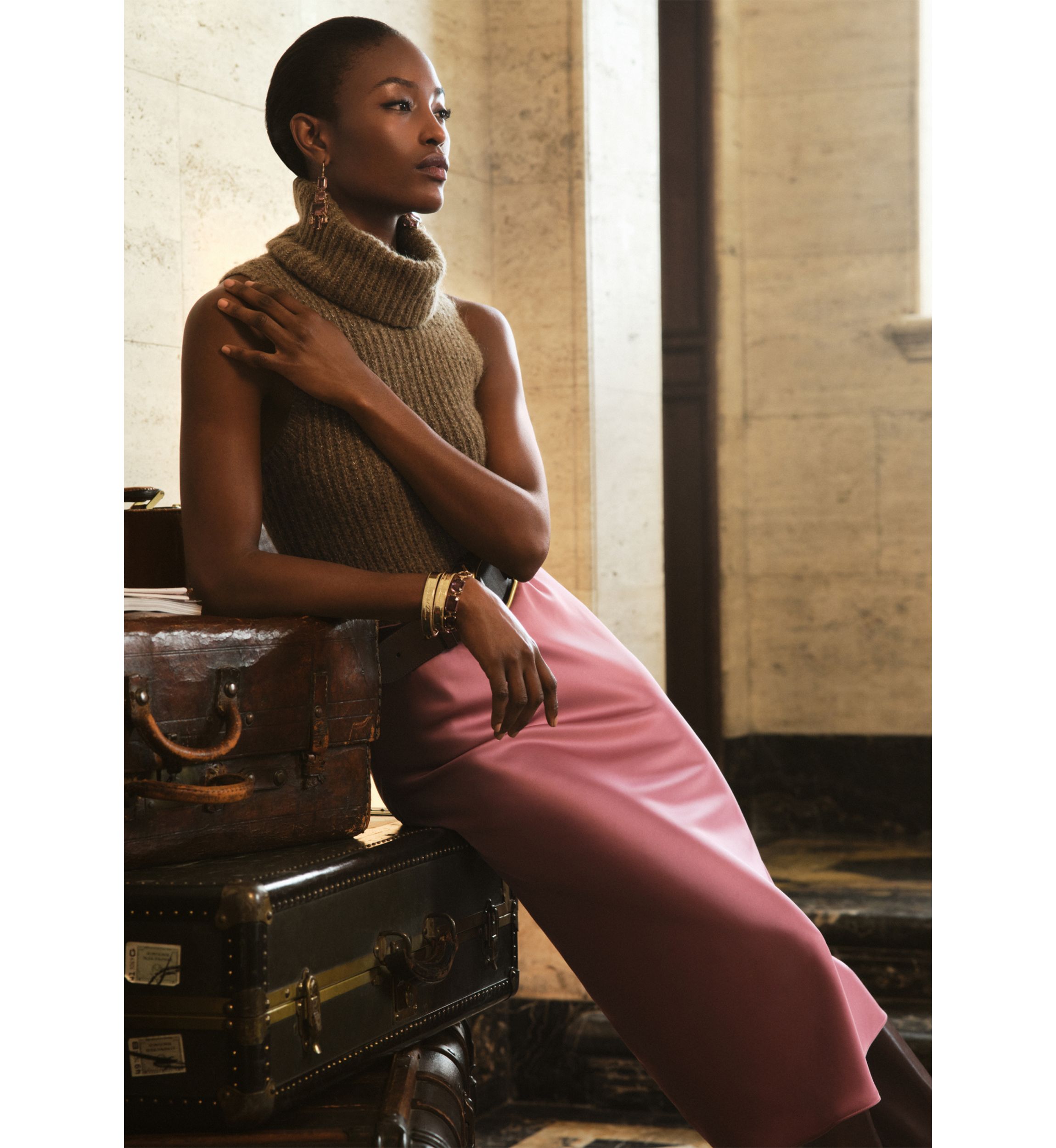 Wool Blend Sleeveless Turtleneck Sweater