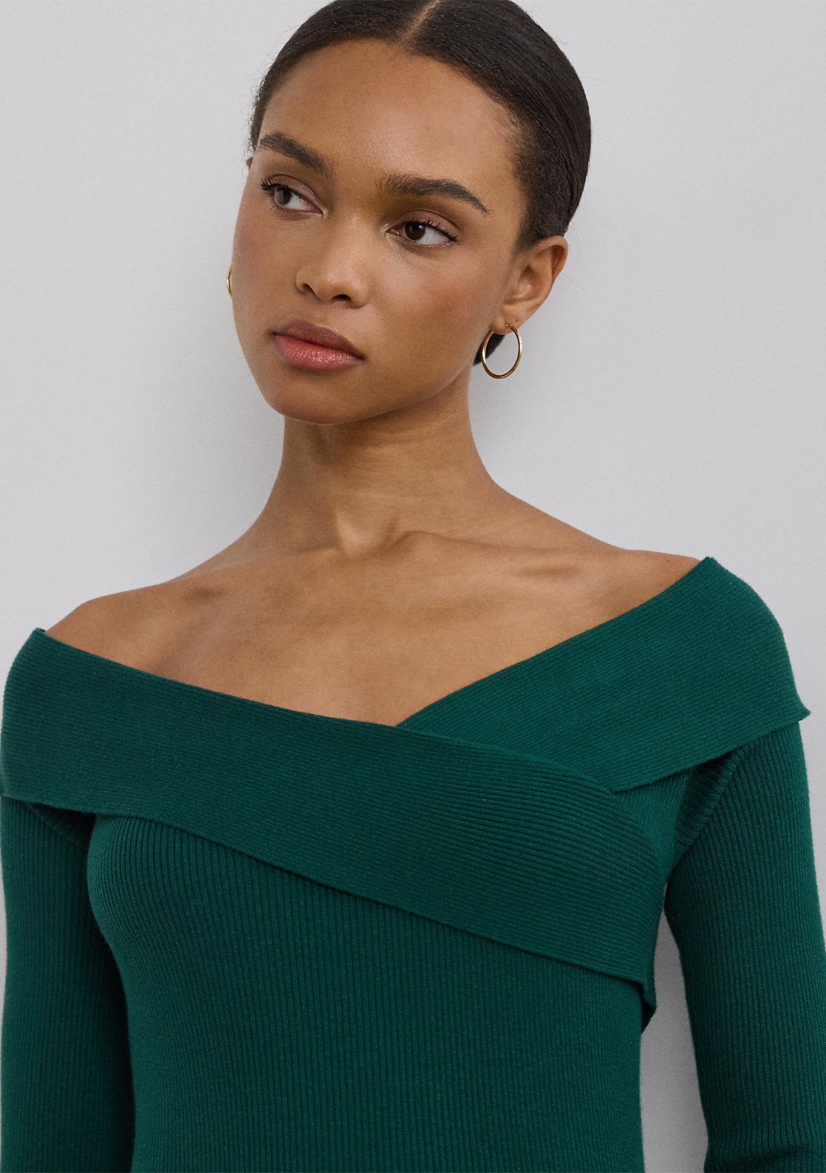 Womens Rib-Knit Off-the-Shoulder Sweater