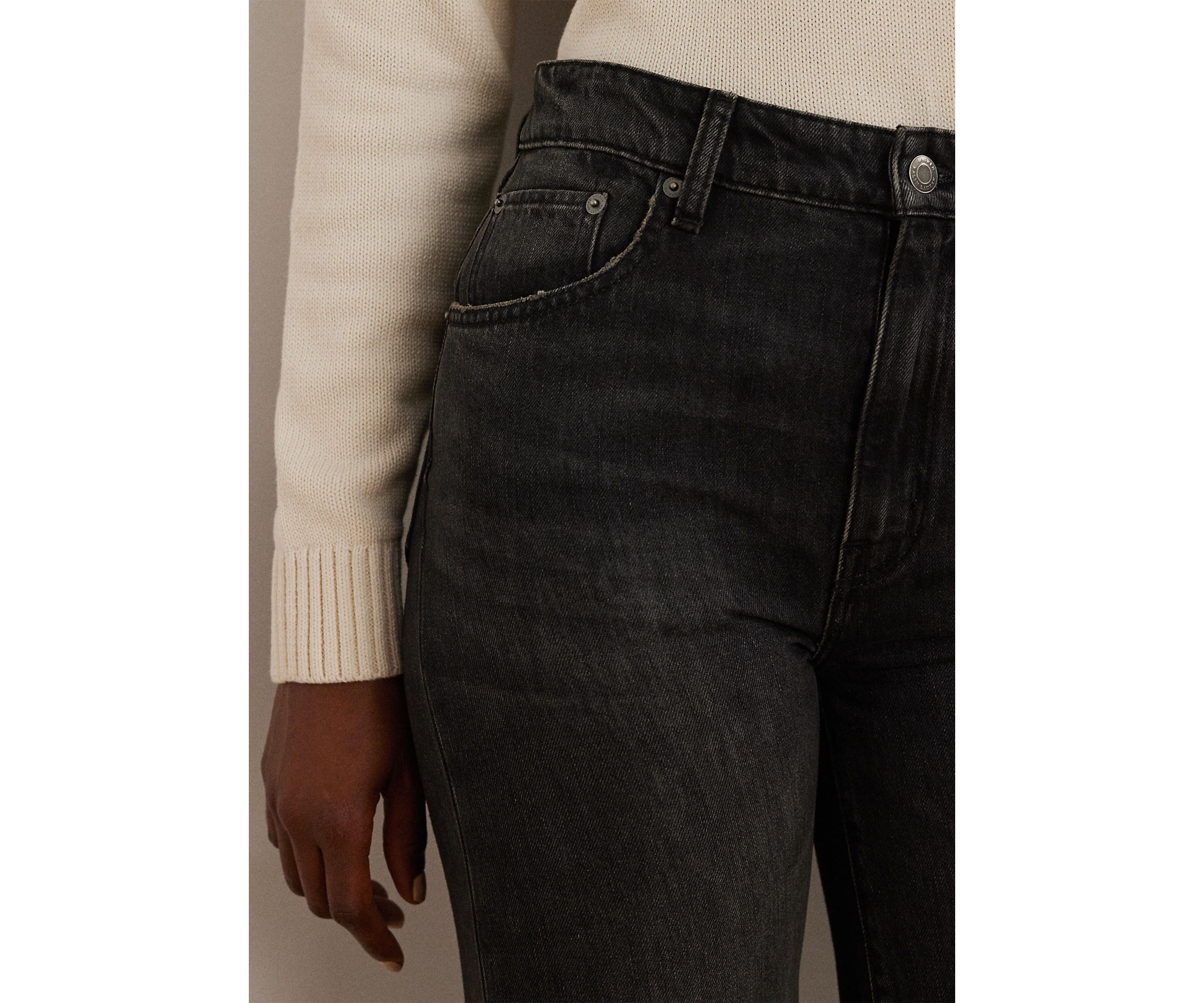 Mid Rise Wide Leg Jeans