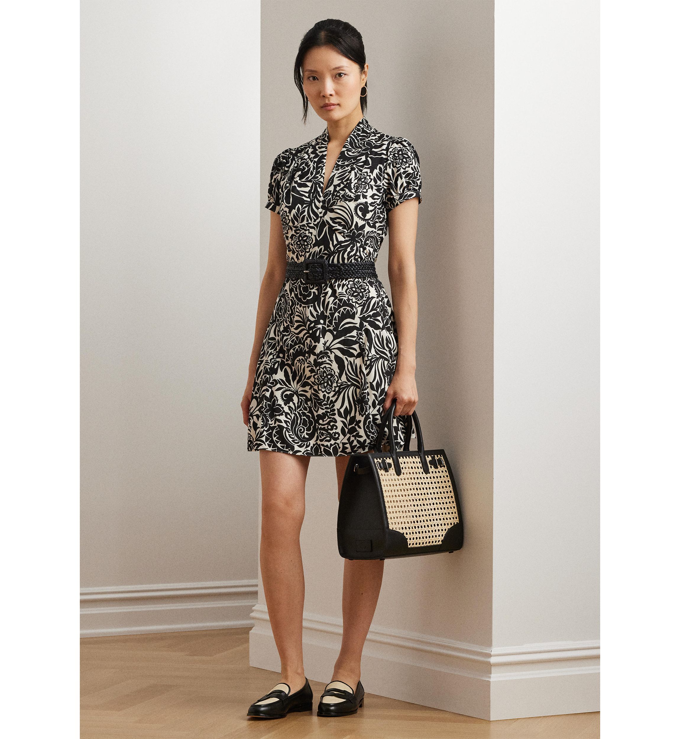 Womens Floral Crepe Short-Sleeve Dress