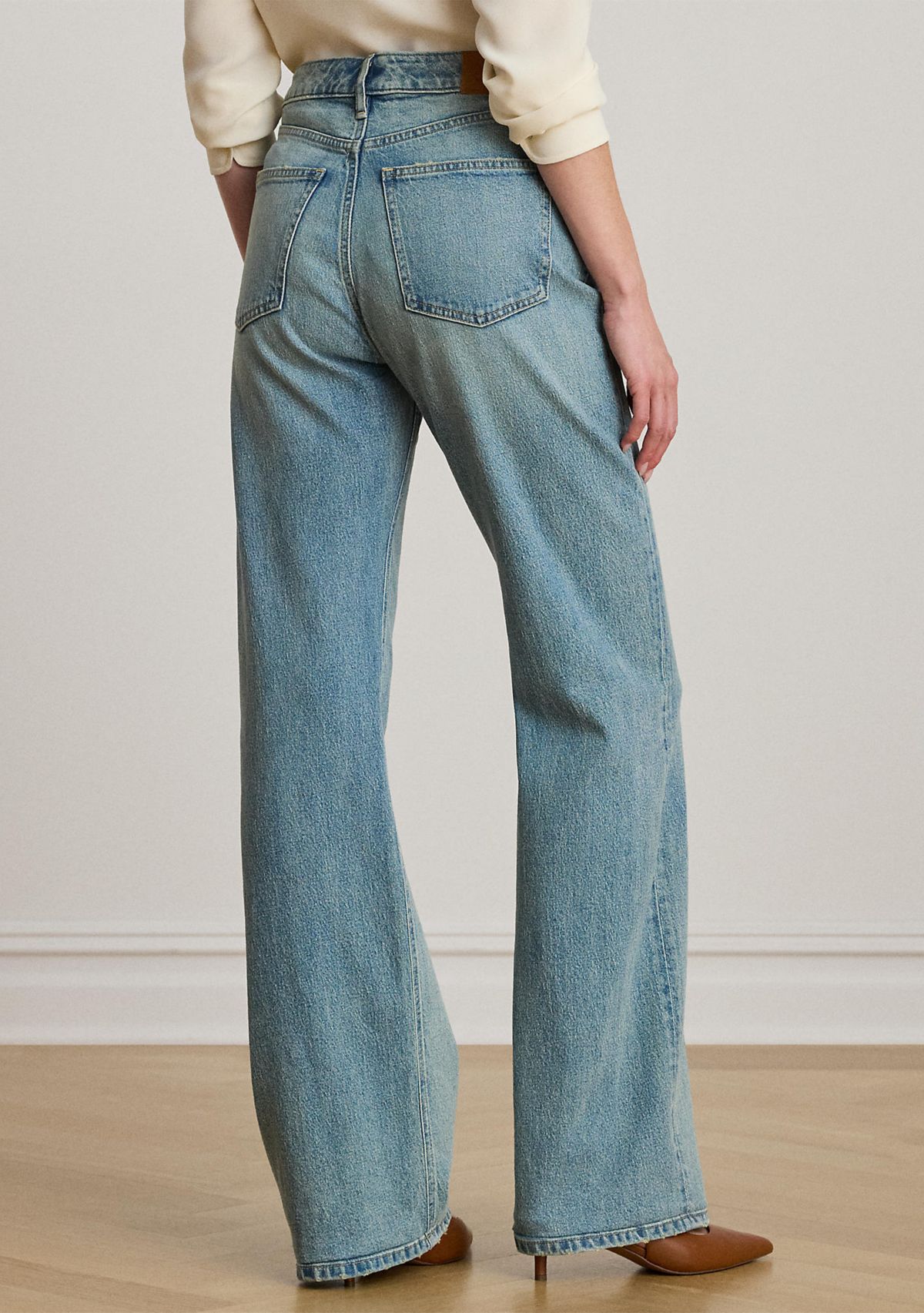 Womens High-Rise Wide-Leg Jeans