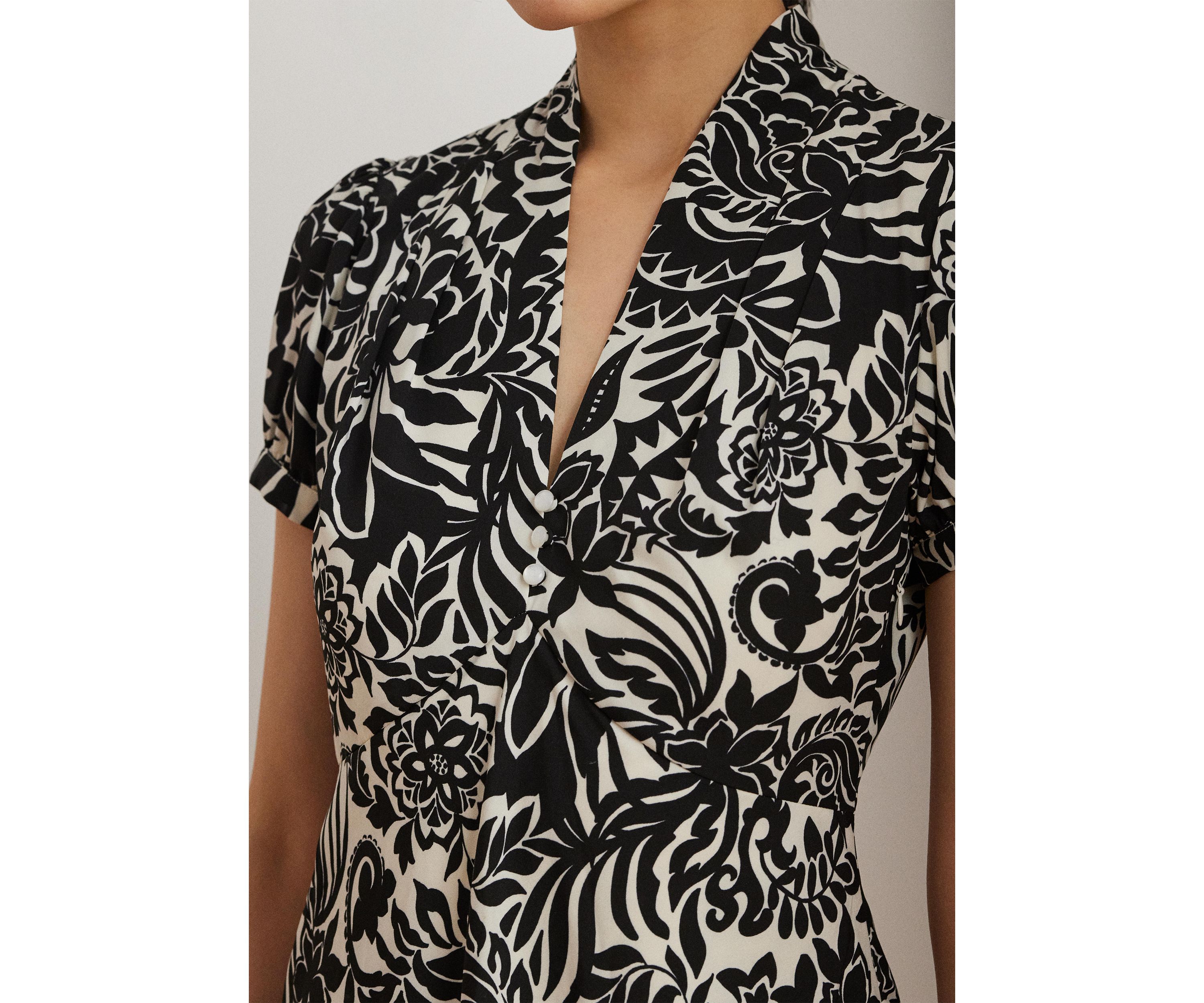 Petite Floral Crepe Short Sleeve Dress