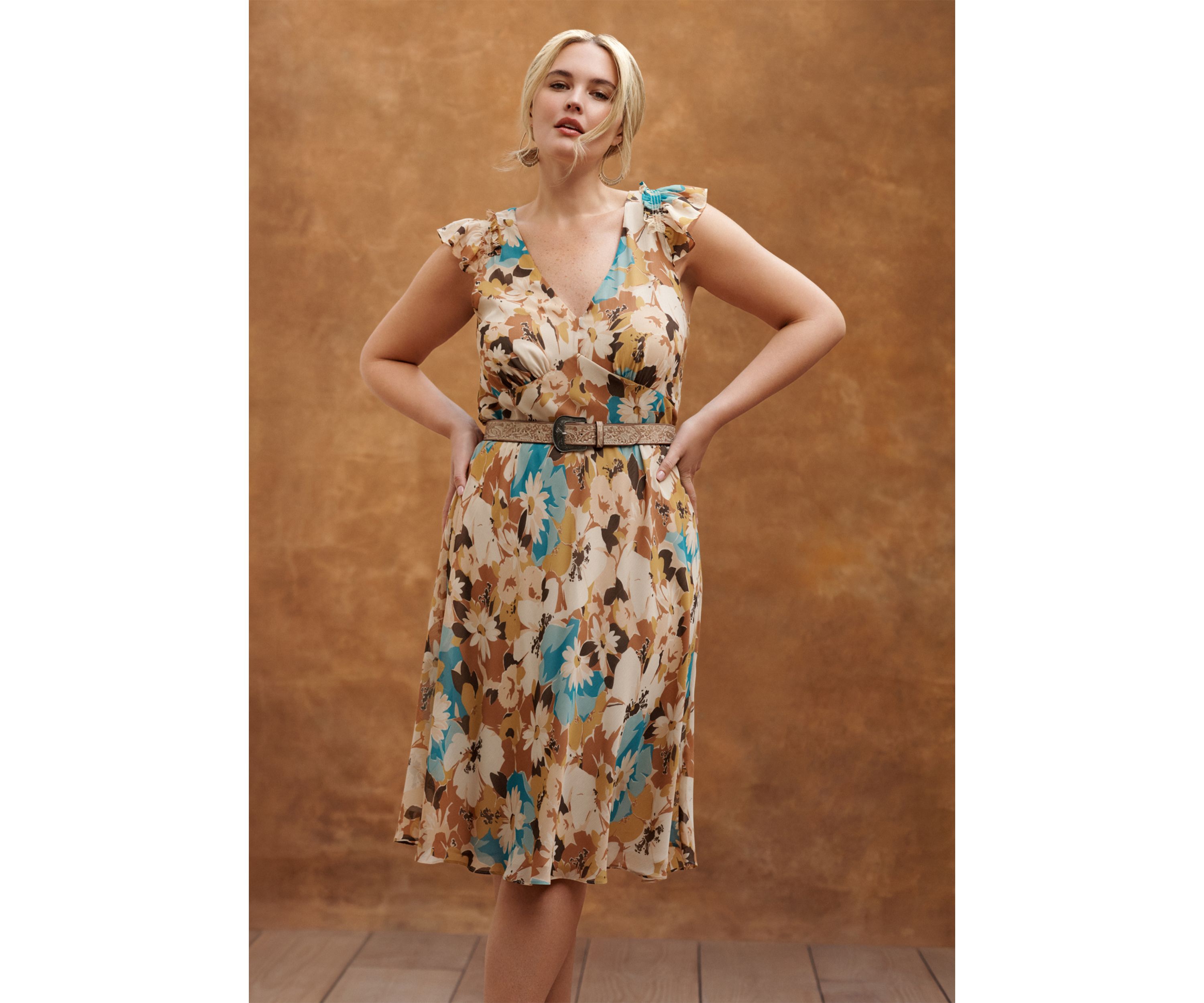 Plus Size Floral Belted Crinkle Georgette Dress