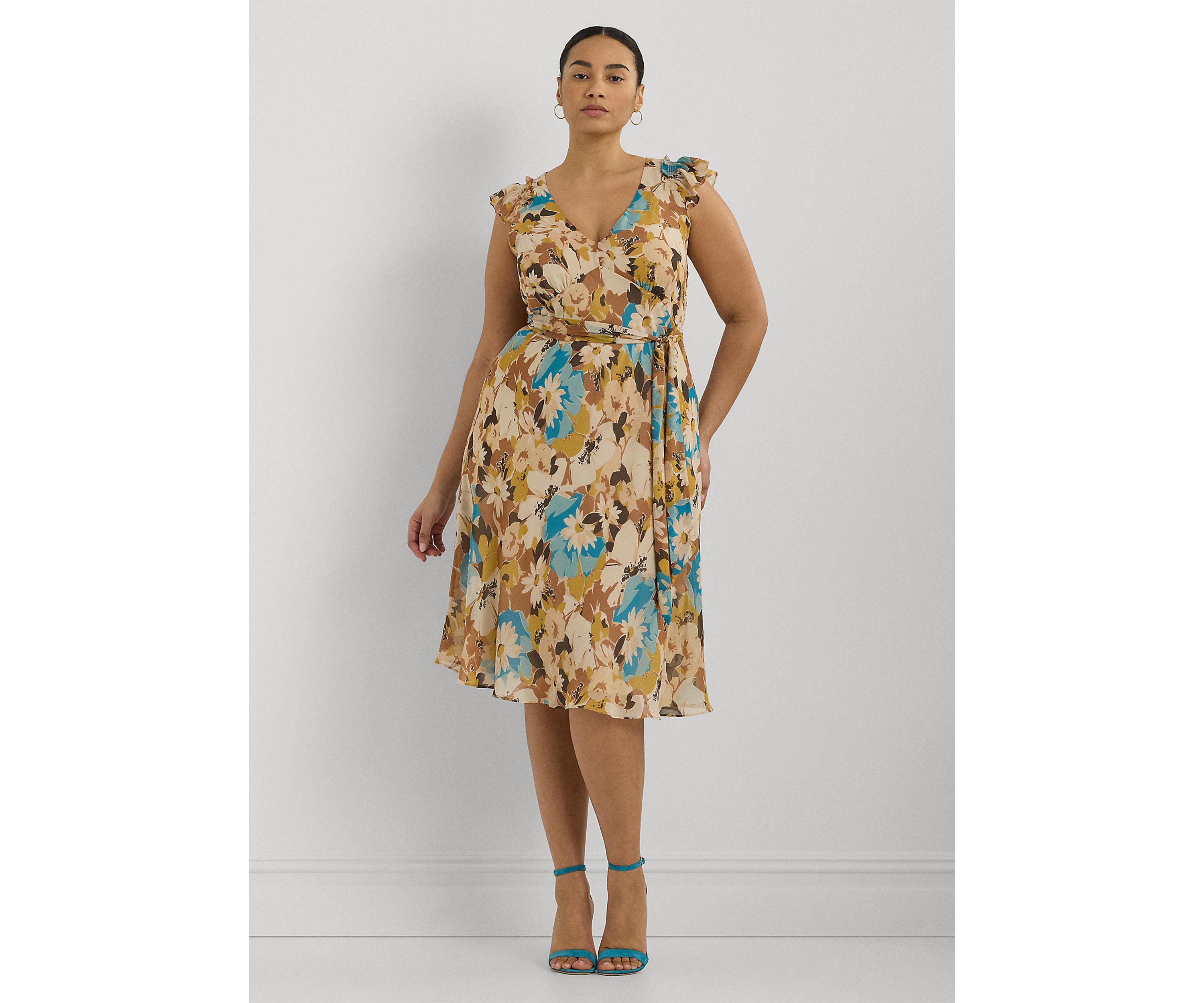 Plus Size Floral Belted Crinkle Georgette Dress