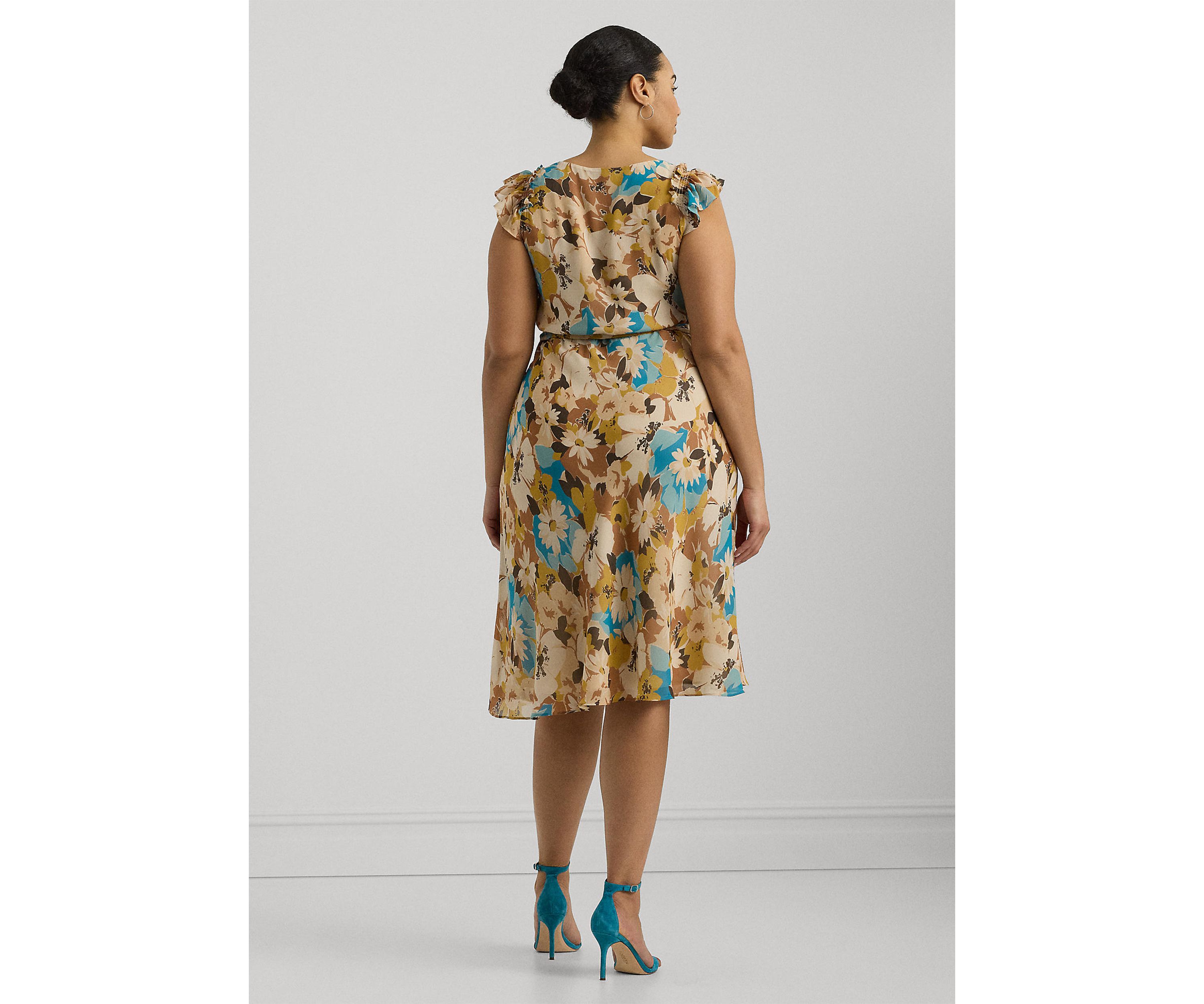 Plus Size Floral Belted Crinkle Georgette Dress