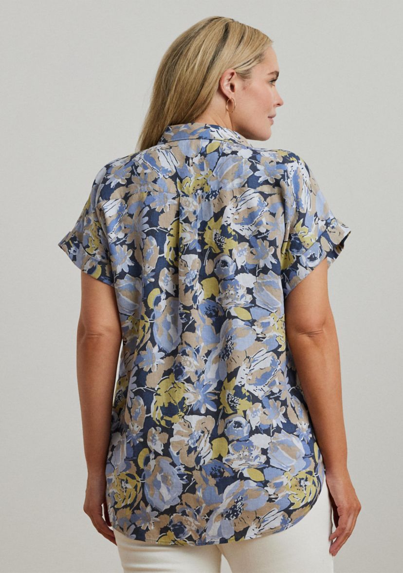 Plus Size Relaxed Fit Floral Short Sleeve Shirt
