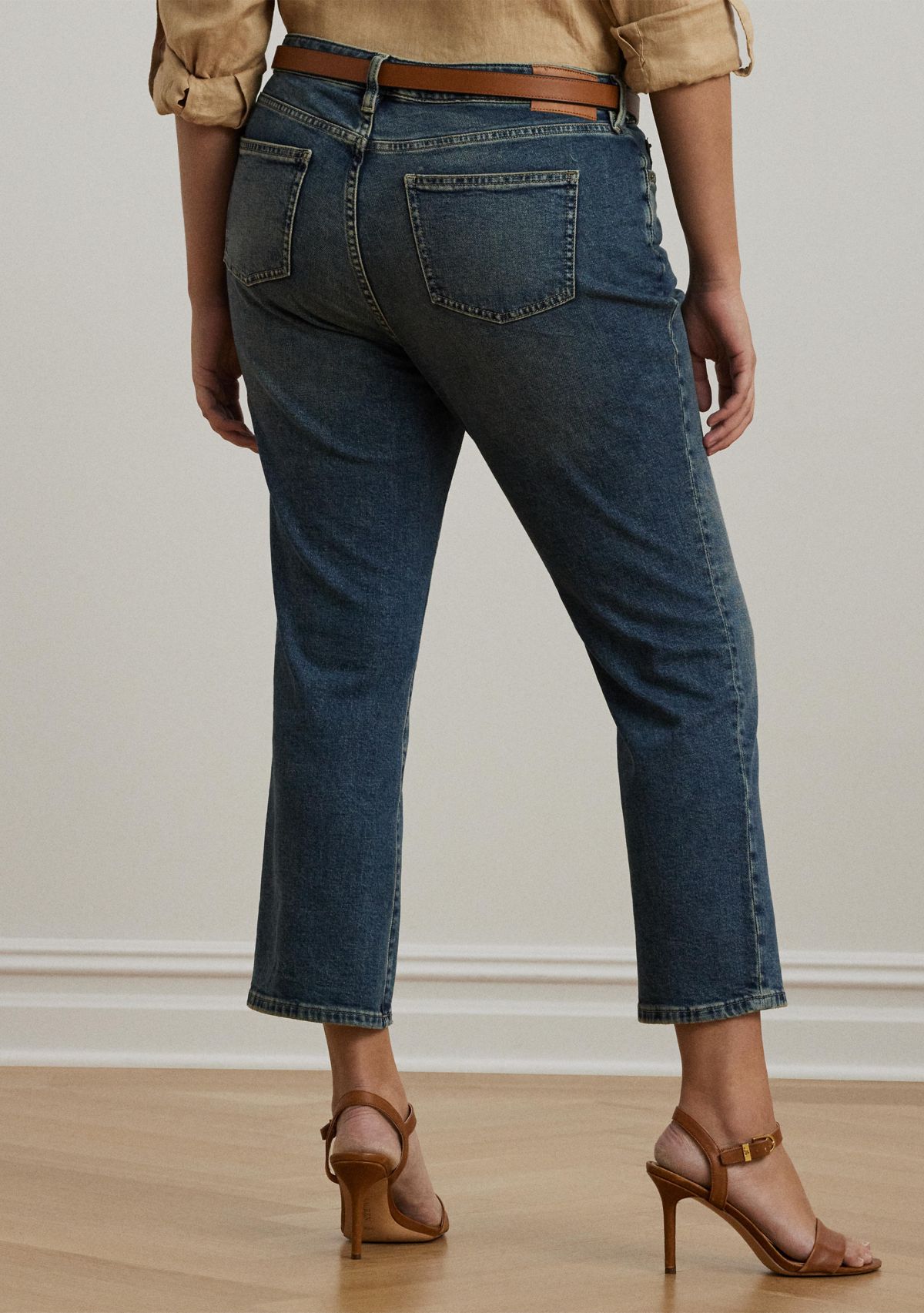 Plus Size Mid Rise Straight Ankle Jeans
