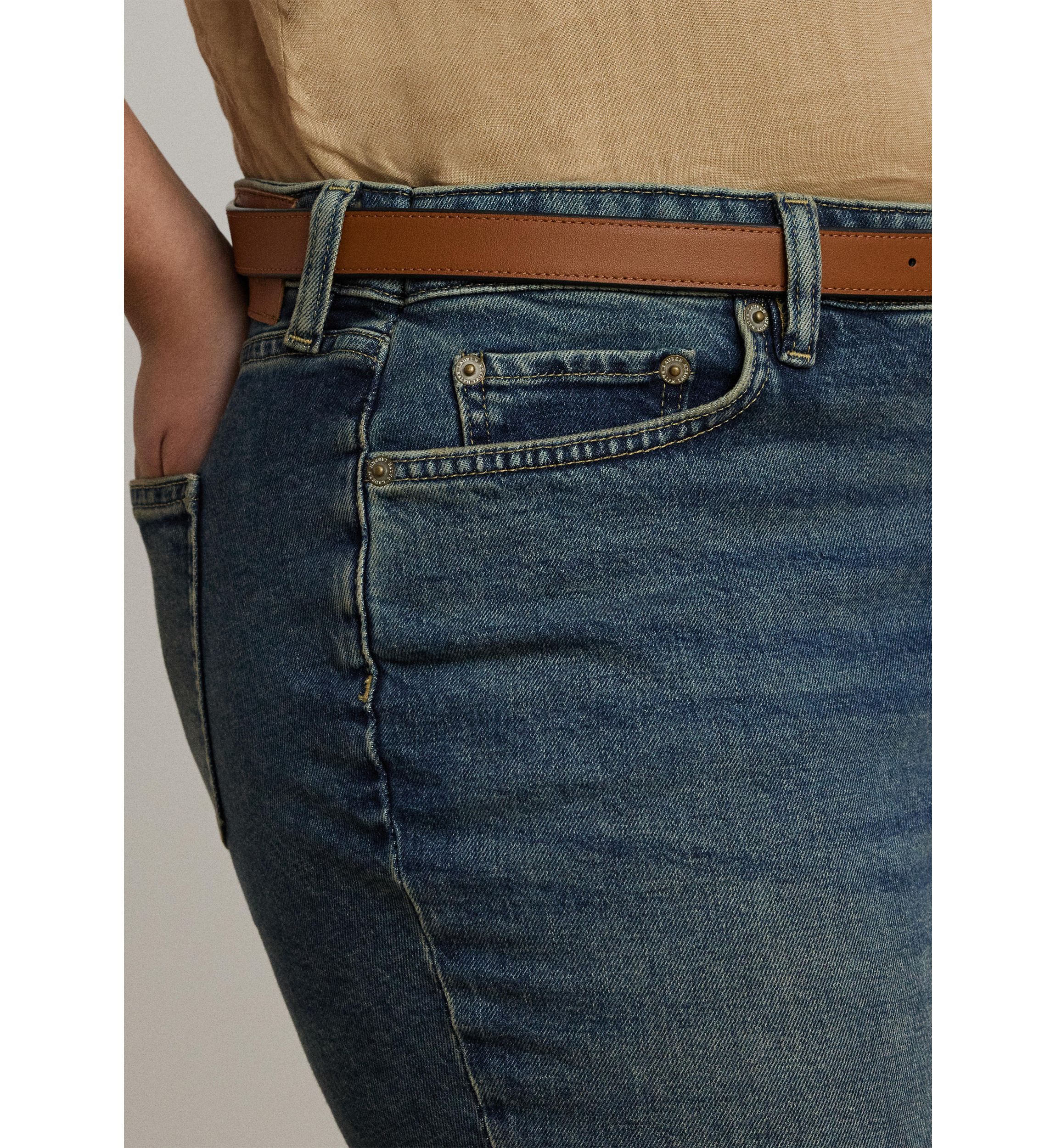 Plus Size Mid Rise Straight Ankle Jeans