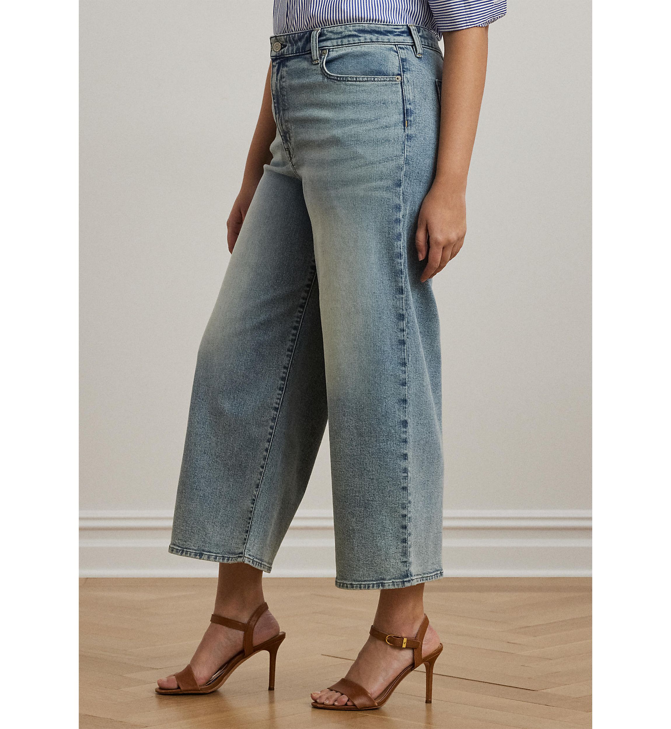 Plus Size High Rise Wide Leg Cropped Jeans
