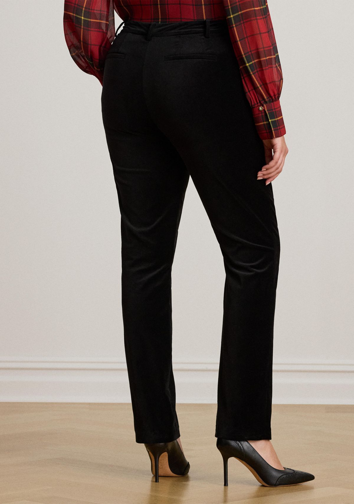Plus Size Stretch Velvet Cropped Pants