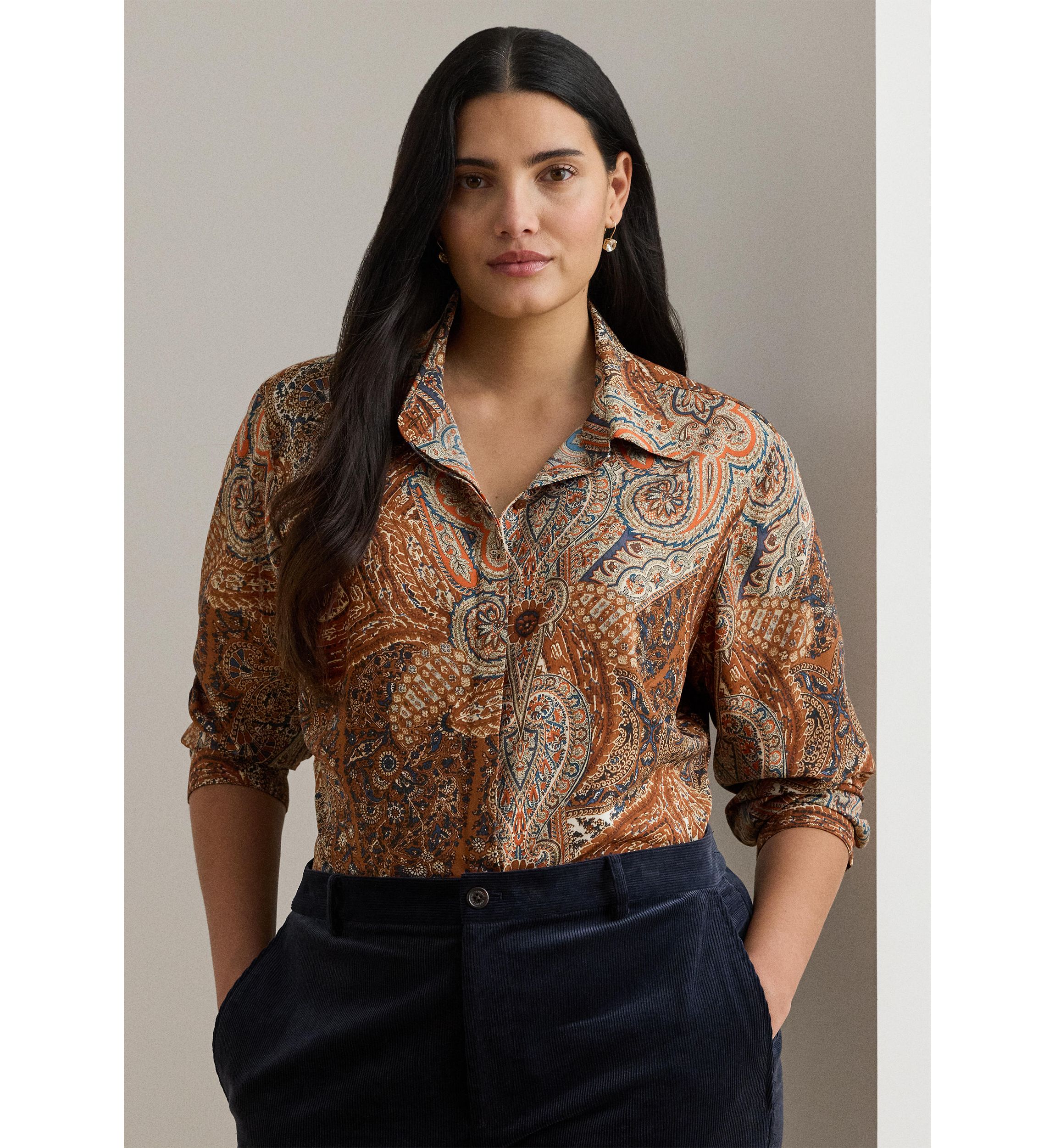 Womens Classic Fit Paisley Crepe Shirt