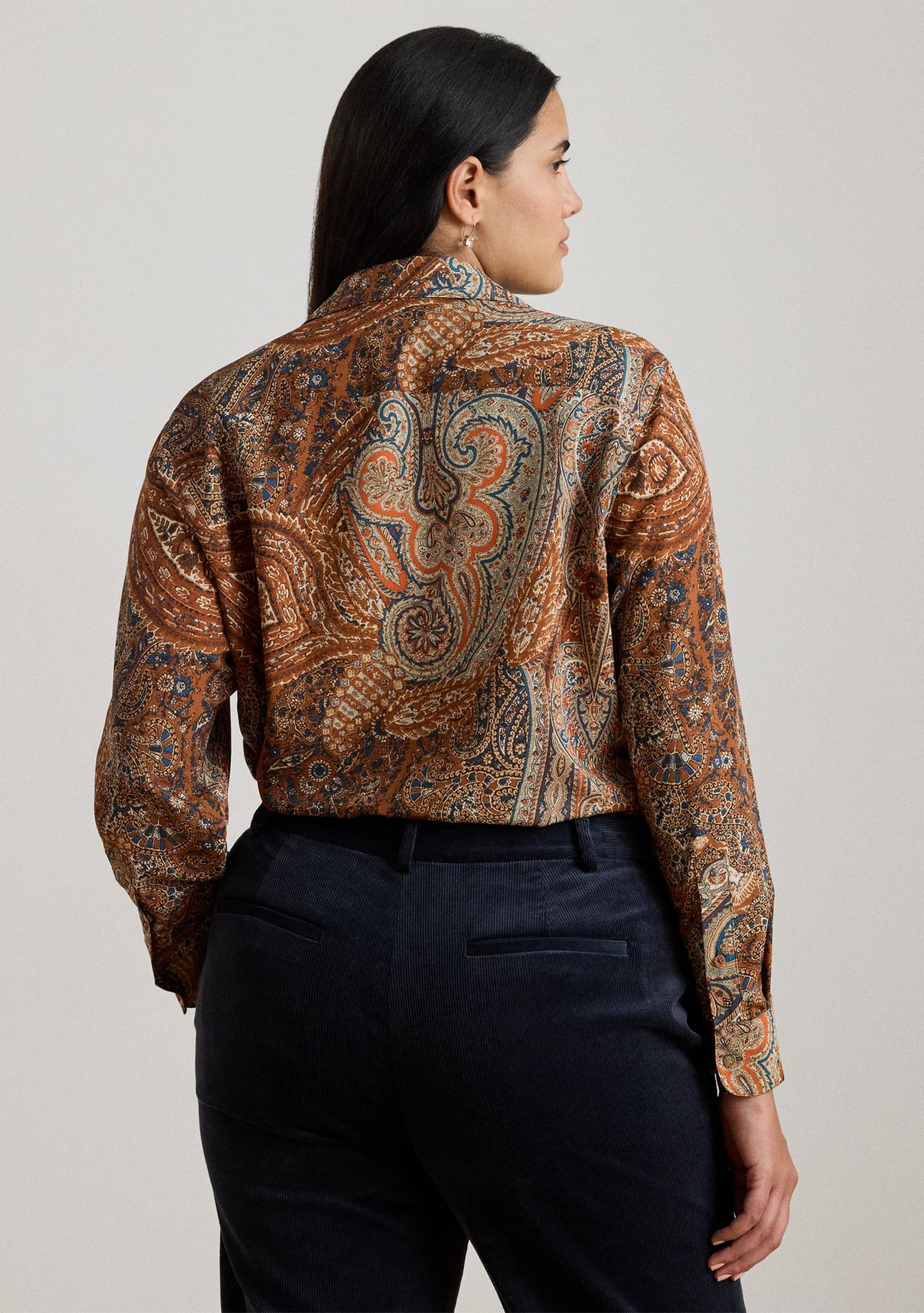 Womens Classic Fit Paisley Crepe Shirt