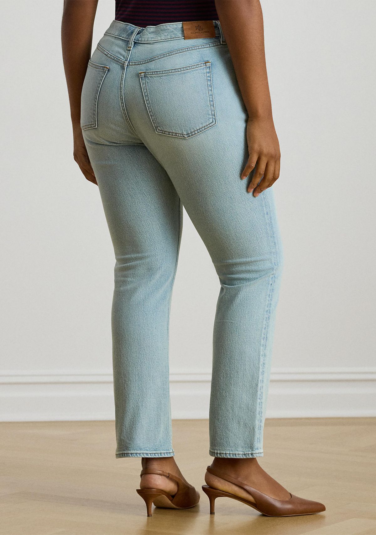 Plus Size Mid-Rise Straight Ankle Jeans