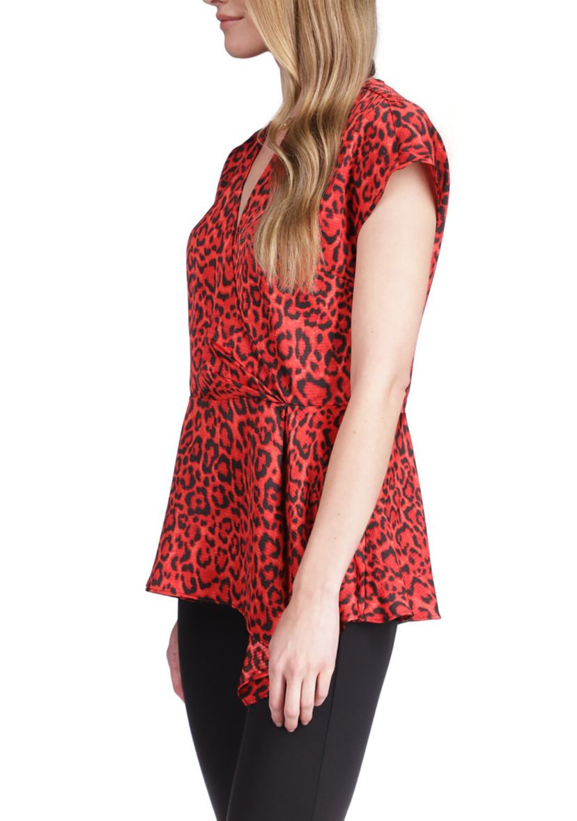 Womens Wildcat Asymmetrical Hem Top
