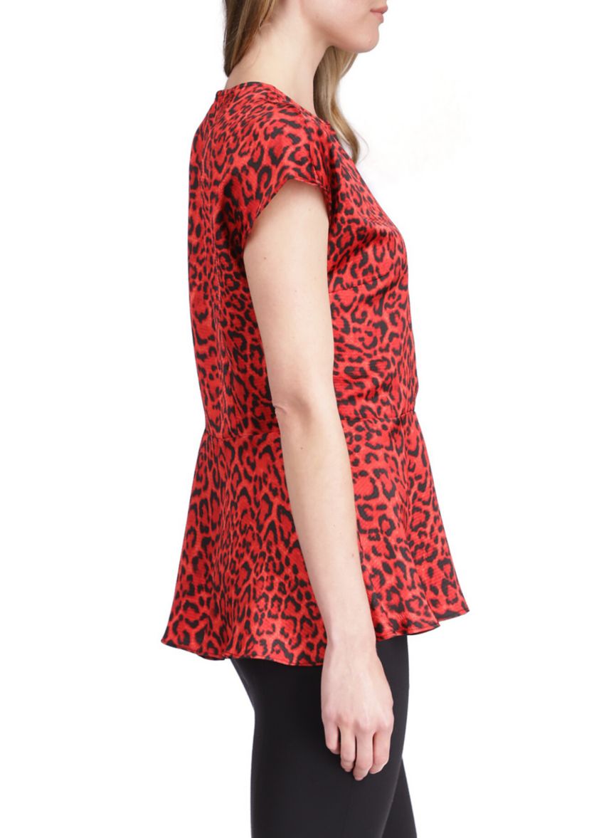 Womens Wildcat Asymmetrical Hem Top