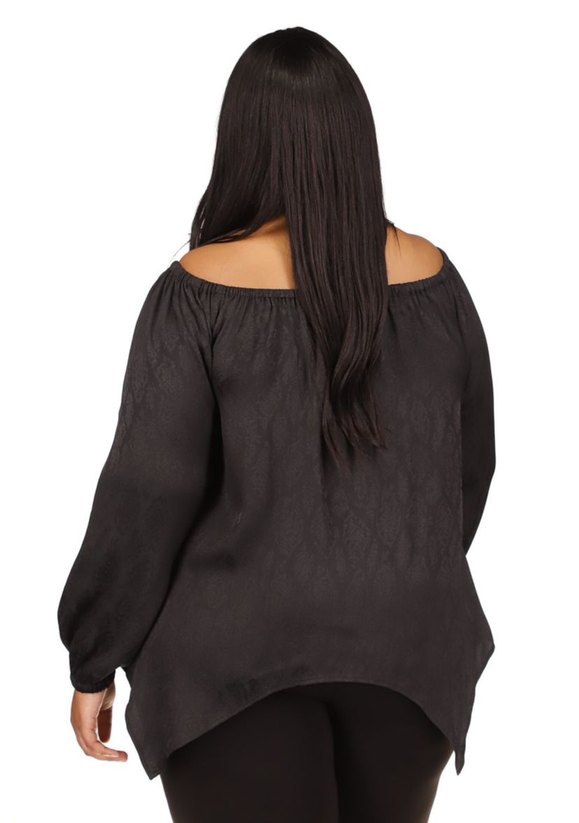 Plus Size Handkerchief Hem Boat Neck Top