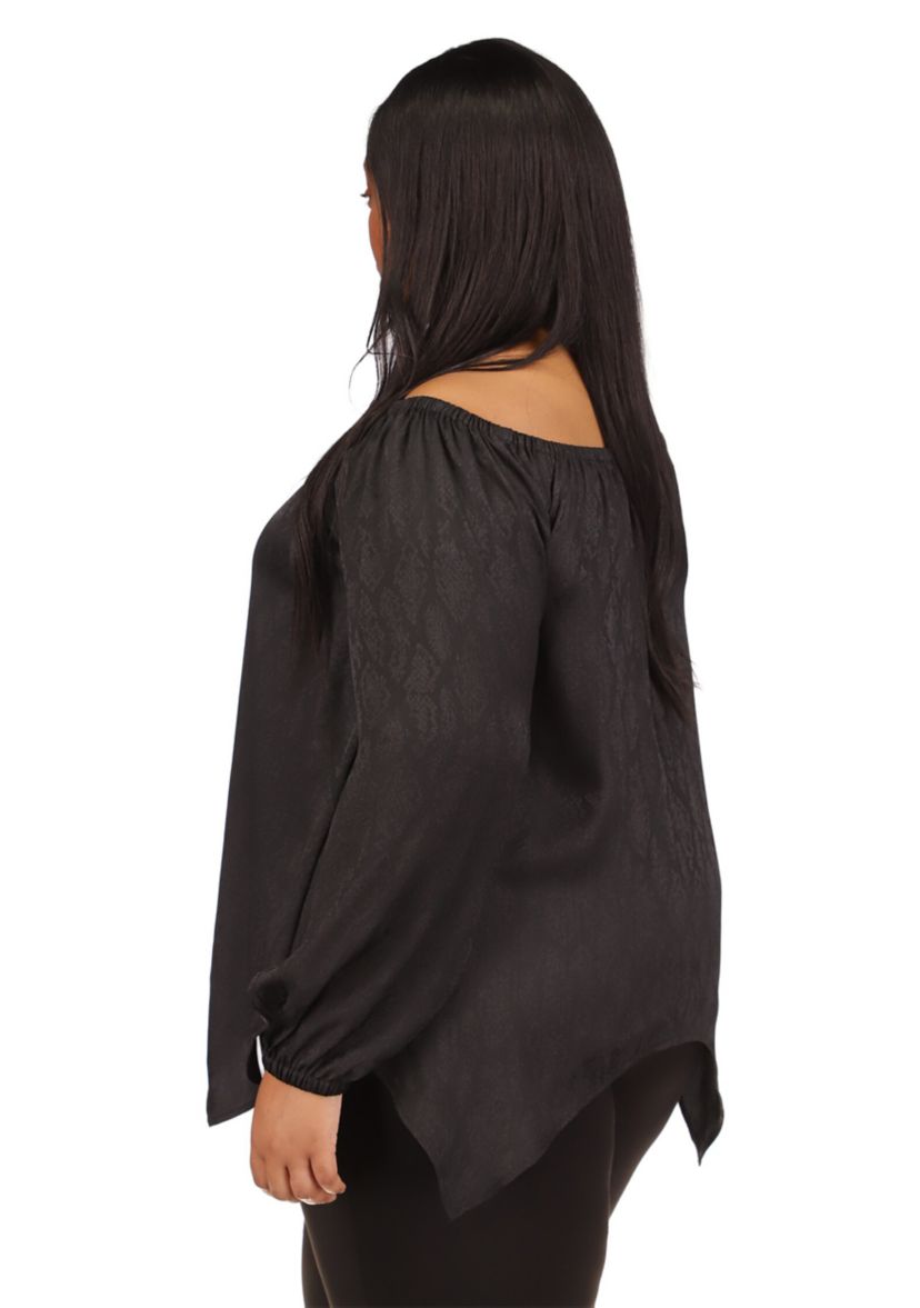 Plus Size Handkerchief Hem Boat Neck Top
