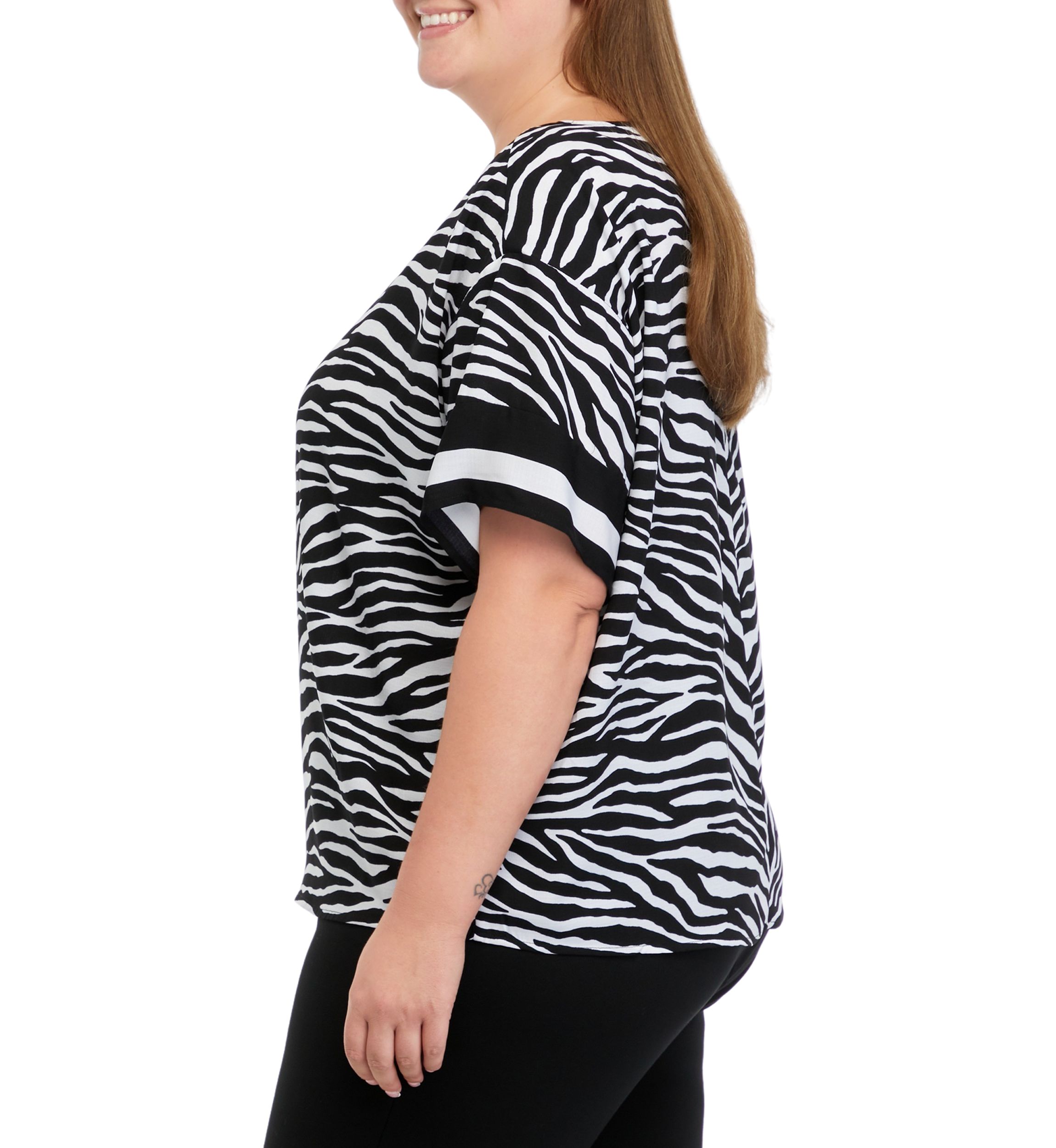 Plus Size Zebra Border Top