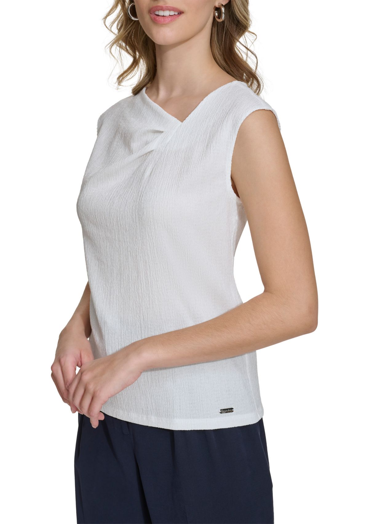 Womens Solid Asymmetrical Textured Knit Top
