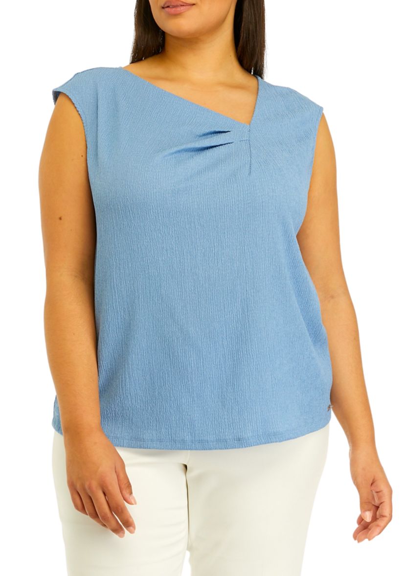 Plus Size Sleeveless Knit Top