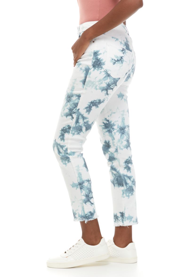 Juniors Mom Jeans