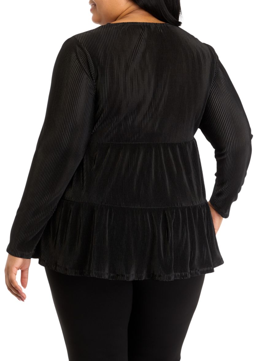 Plus Size Solid Border Top