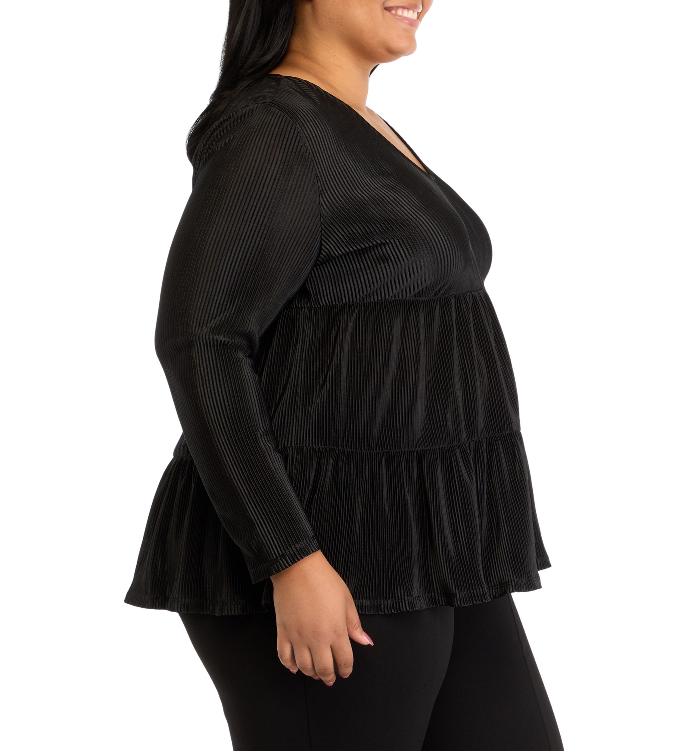 Plus Size Solid Border Top