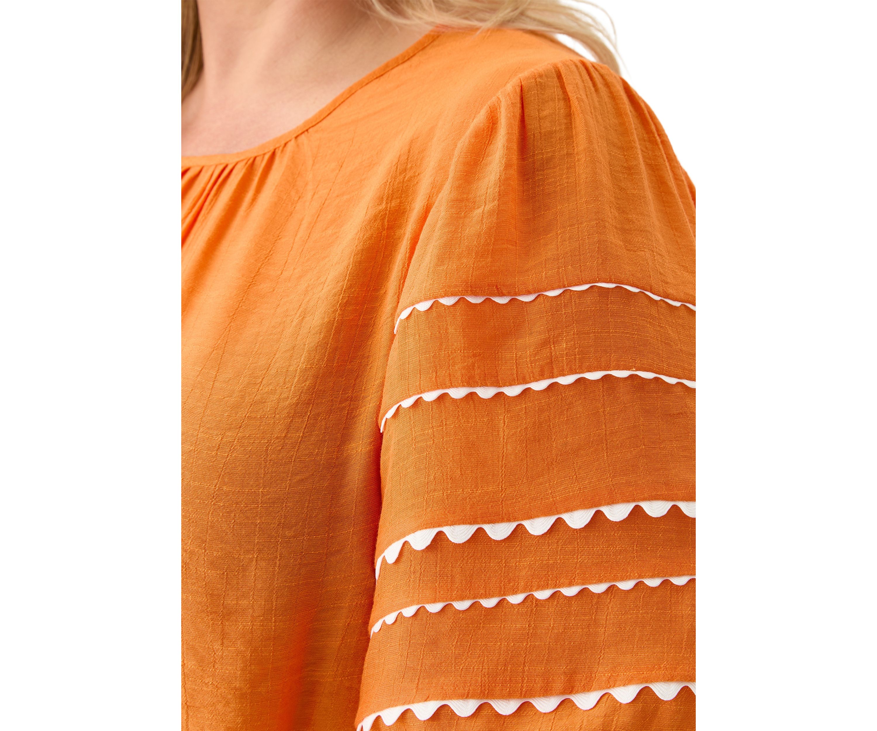 Plus Size Short Puff Sleeve Slub Woven Blouse