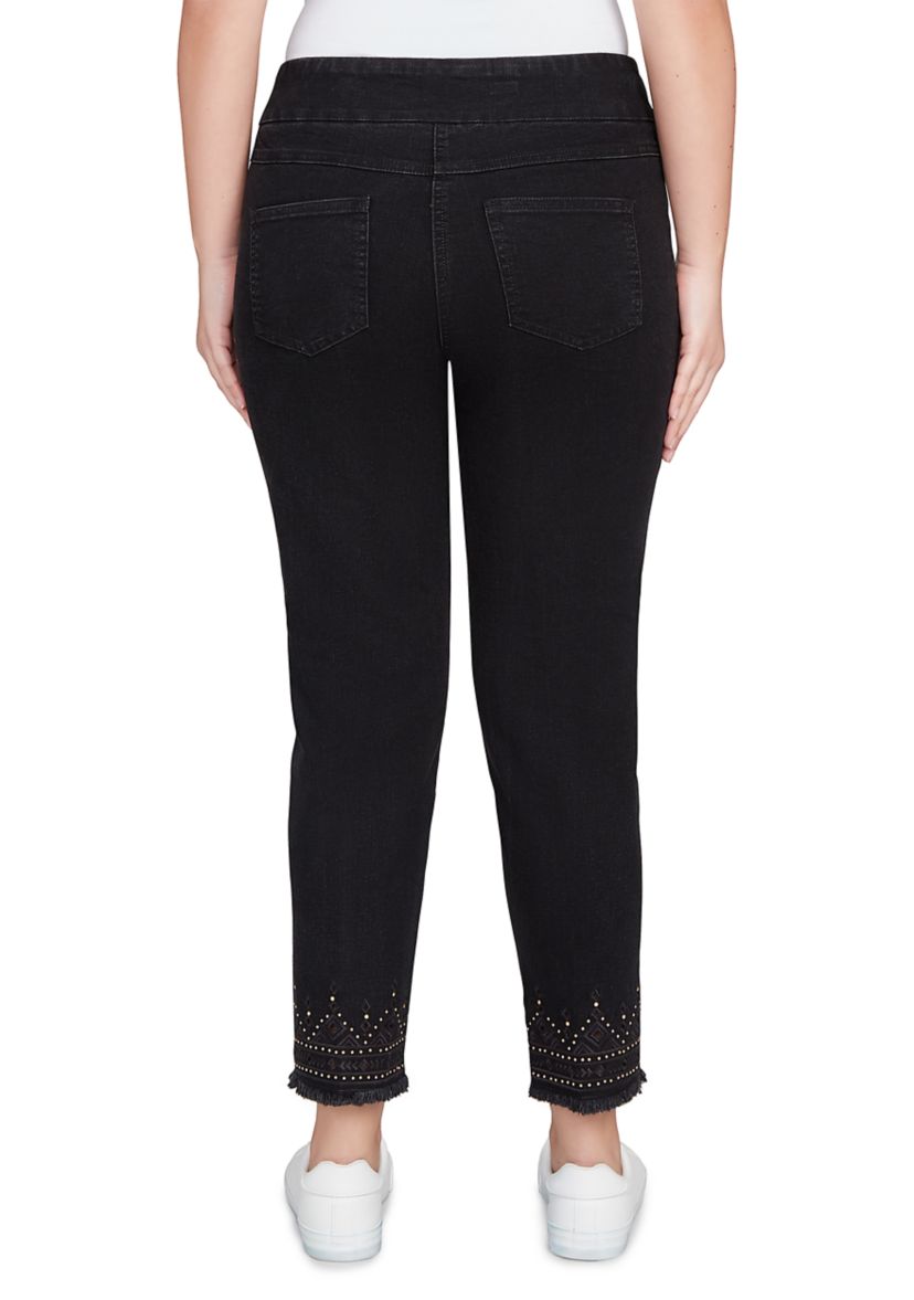 Pull On Embroidered Hem Black Ankle Jeans