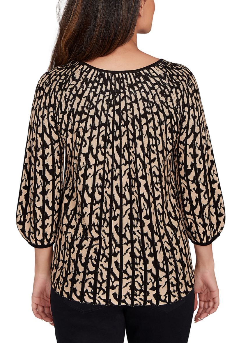 Womens Gored Texture Animal Print Sweater