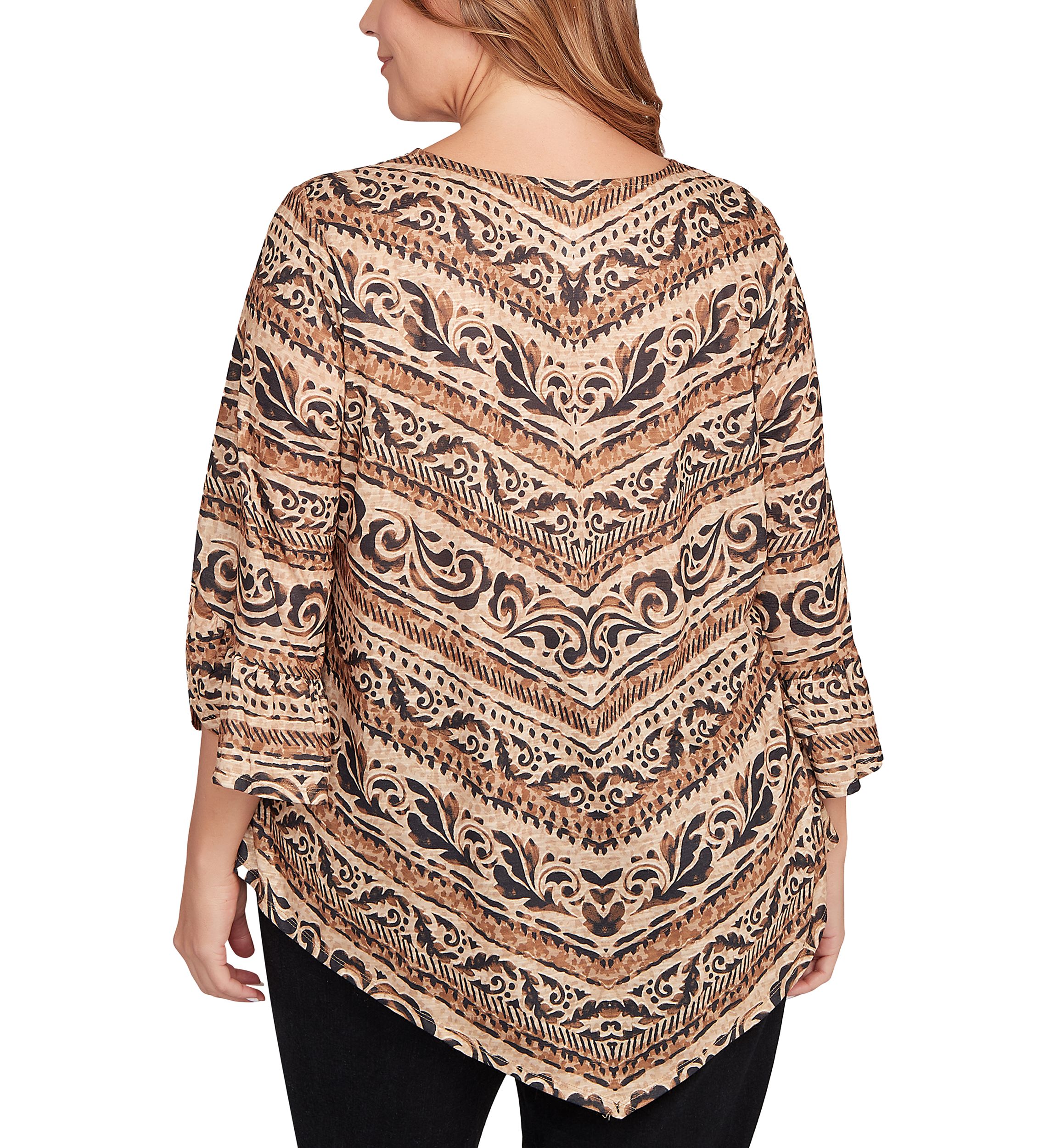 Plus Size Chevron Scroll Embellished Top