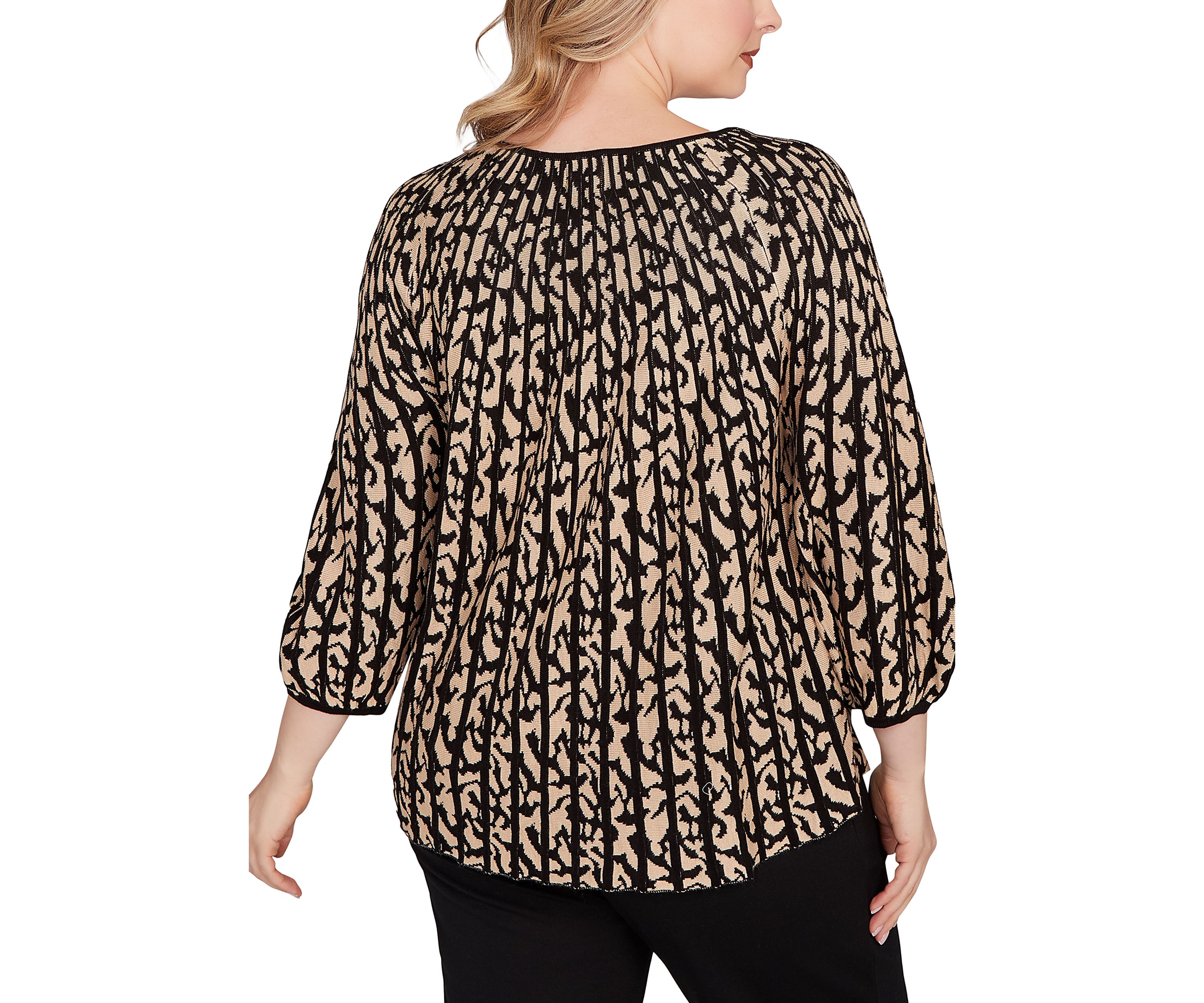 Plus Size Gored Texture Animal Print Sweater