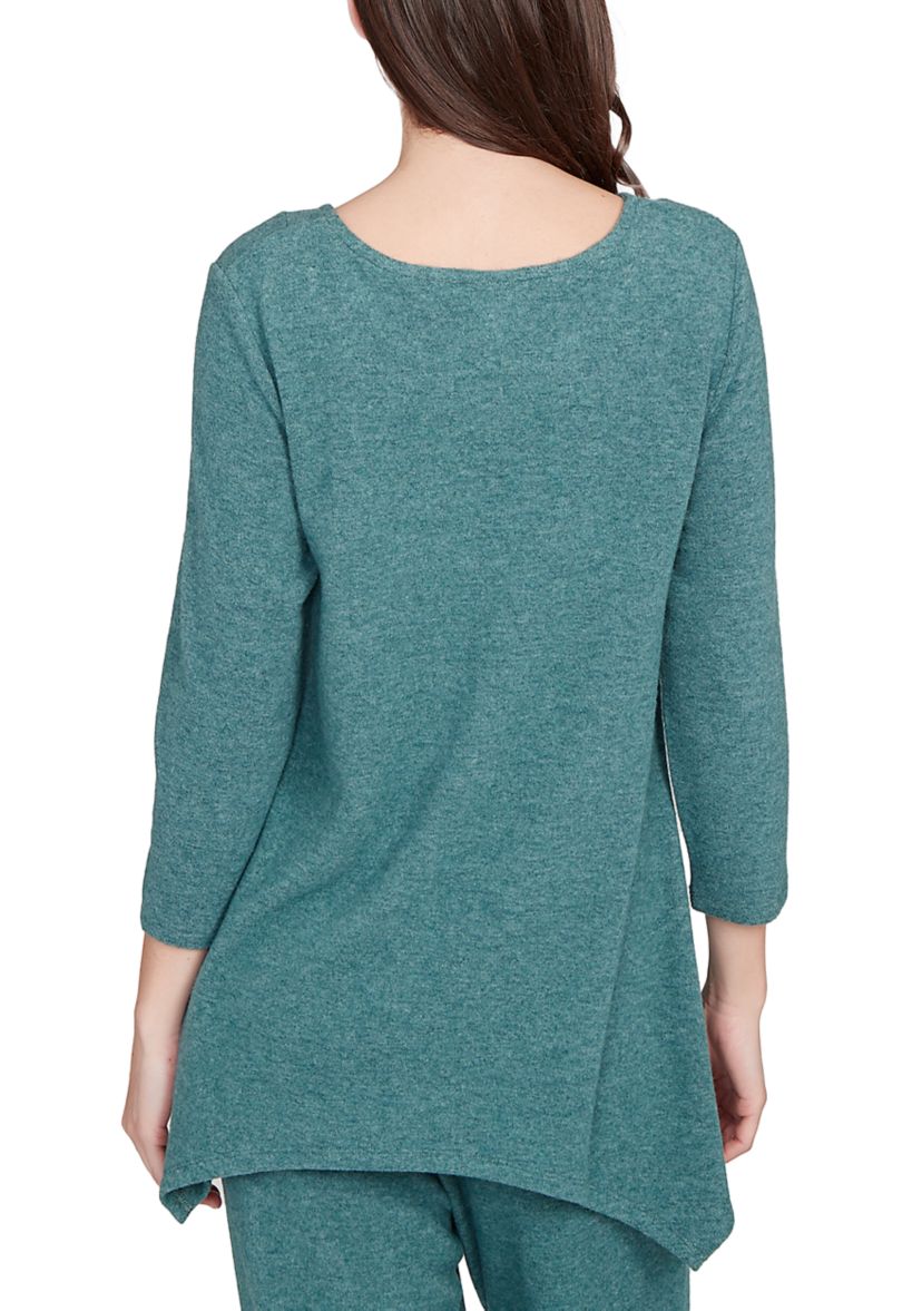 Womens Solid Spliced Cozy Knit Top