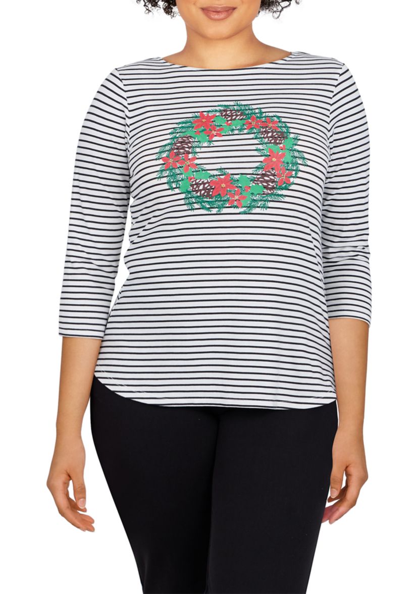 Womens Holiday Wreath Top