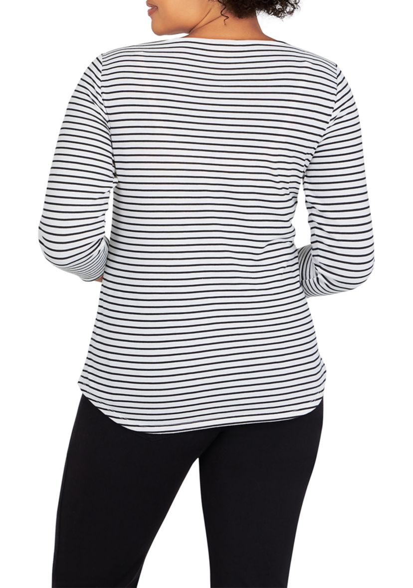 Womens Holiday Wreath Top