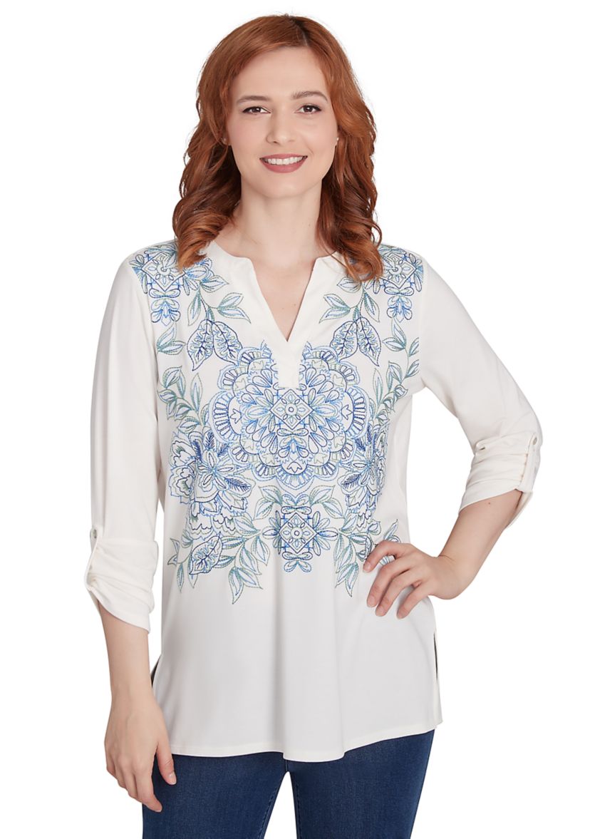 Womens V-Neck Floral Placement Embroidered Knit Top