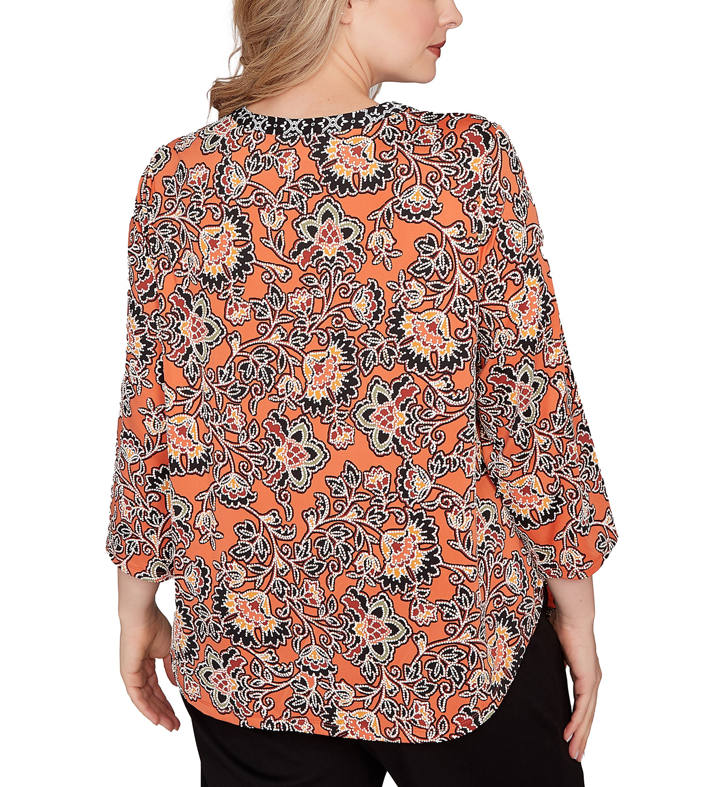 Plus Size Artisan Floral Puff Print Pleated Top