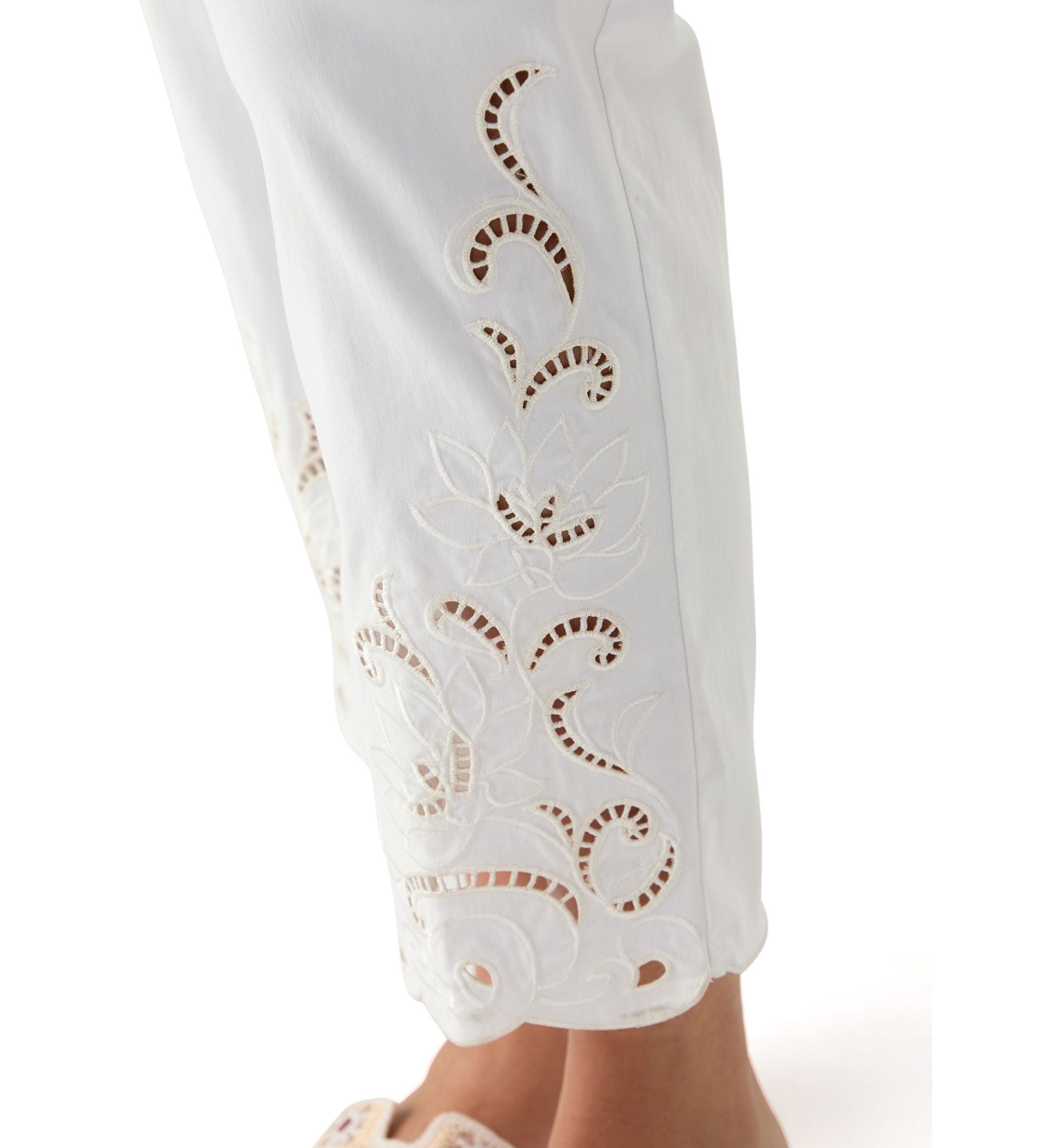 Womens Pull-On Silky Embroidered Ankle Pants