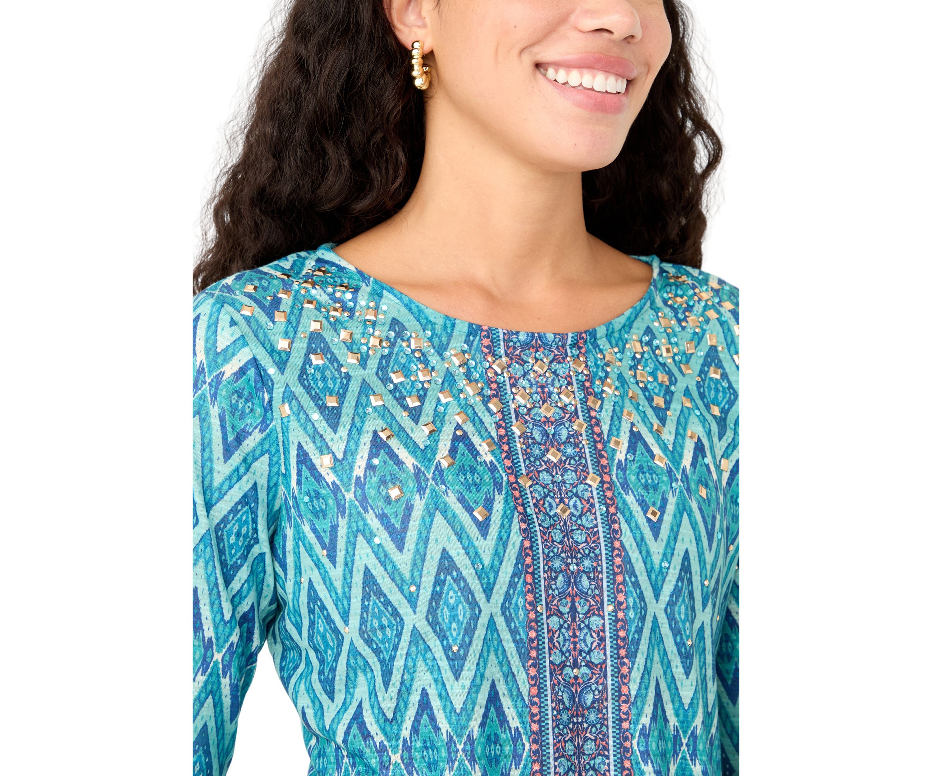 Petite 3/4 Sleeve Shark Bite Hem Printed Top