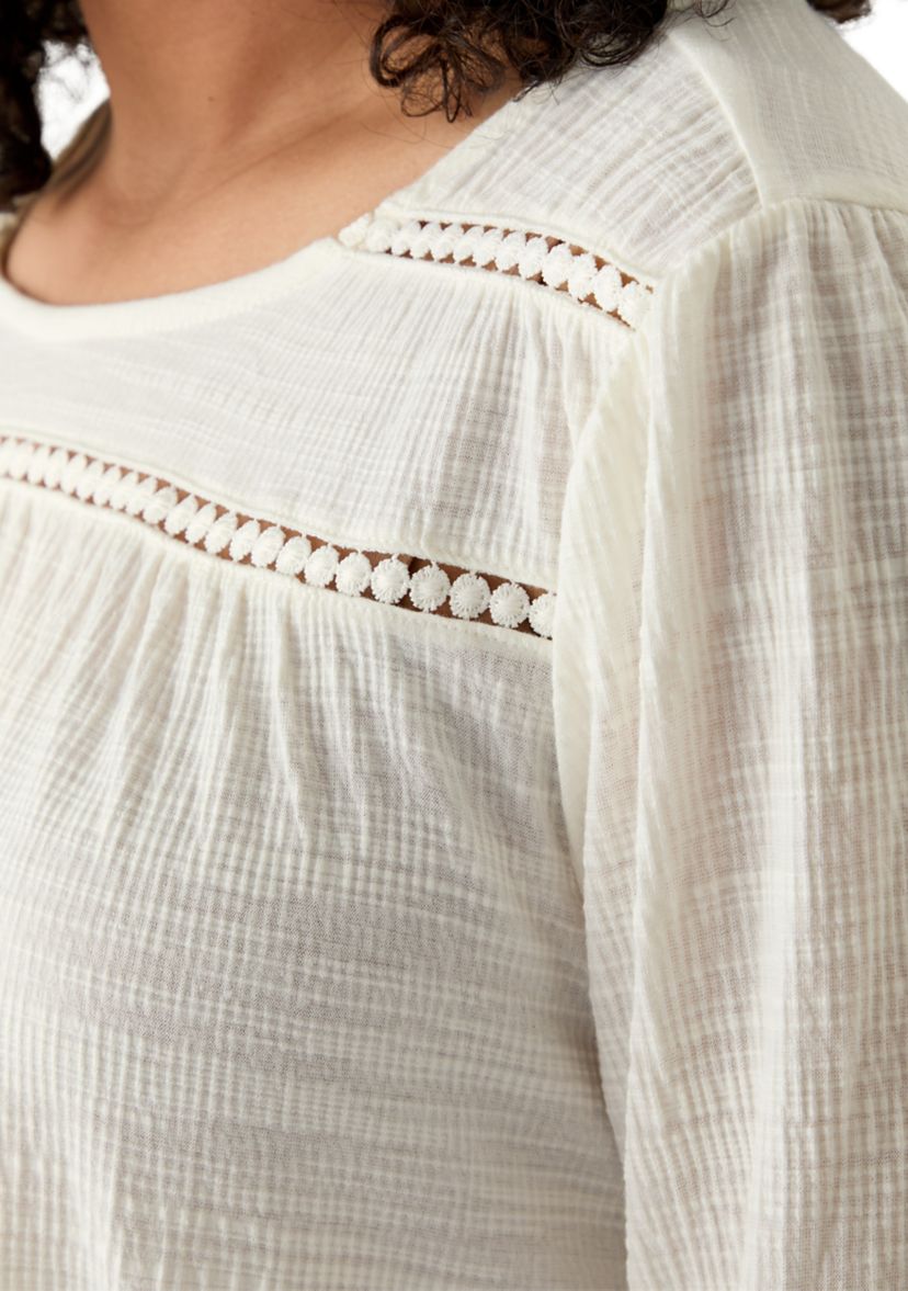 Womens Solid Slub Knit Lace Trim Top