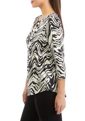 Petite Keyhole Neck Zebra Print Knit Top