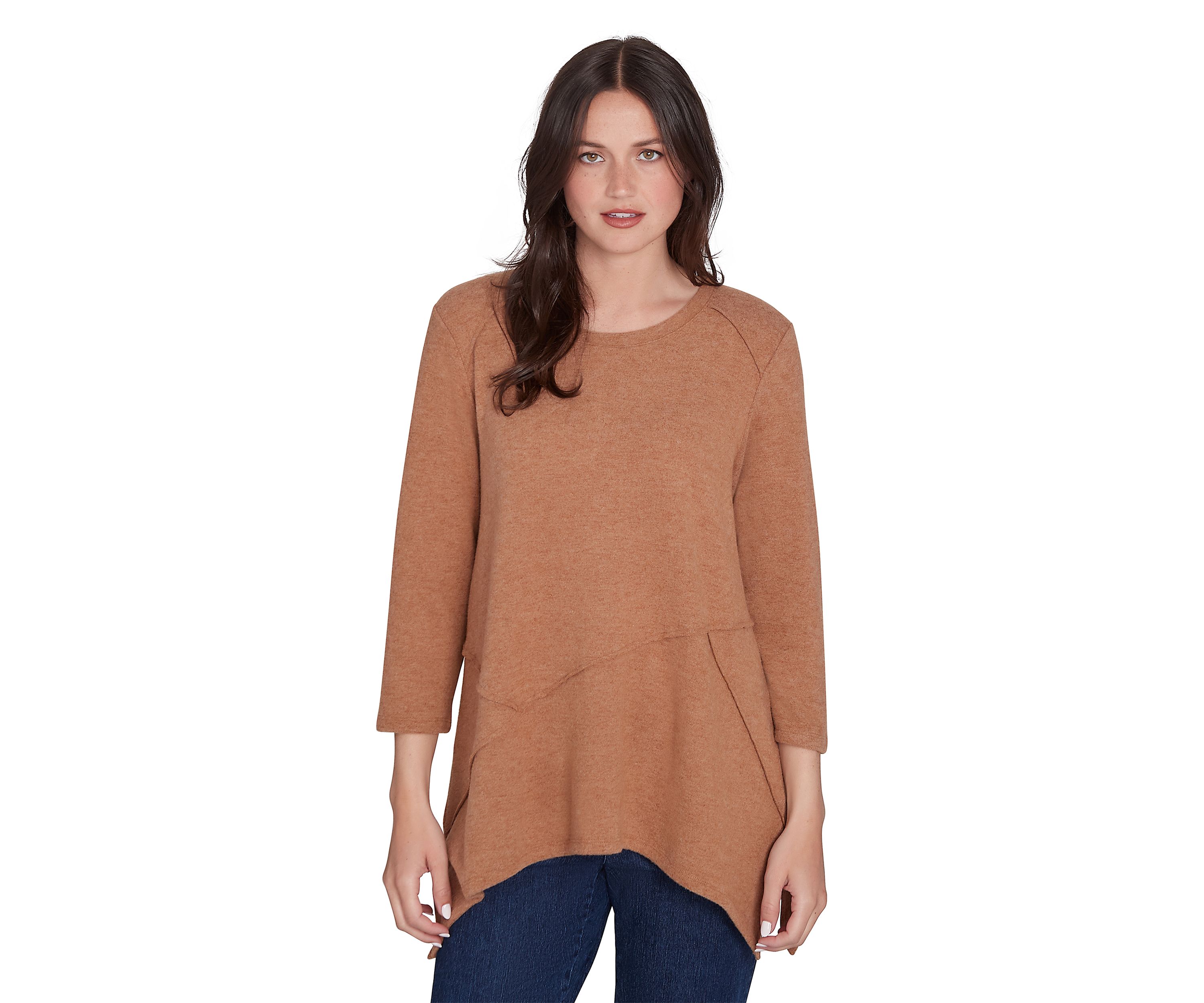 Womens Scoop Neck Solid Hacci Knit Shark Bite Top with Fabric Splicing Detail