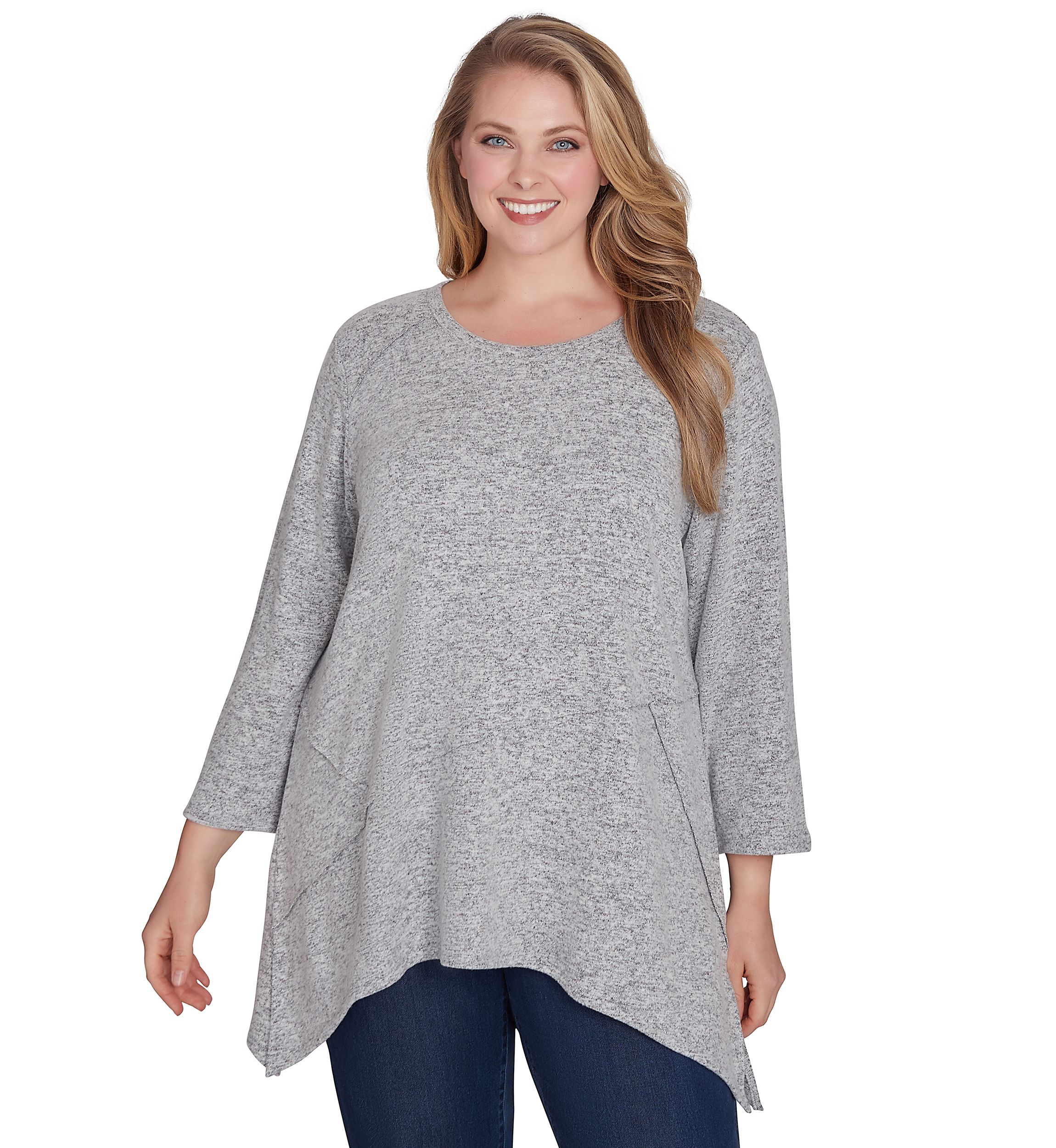 Plus Size Scoop Neck Solid Hacci Knit Shark Bite Top with Fabric Splicing Detail
