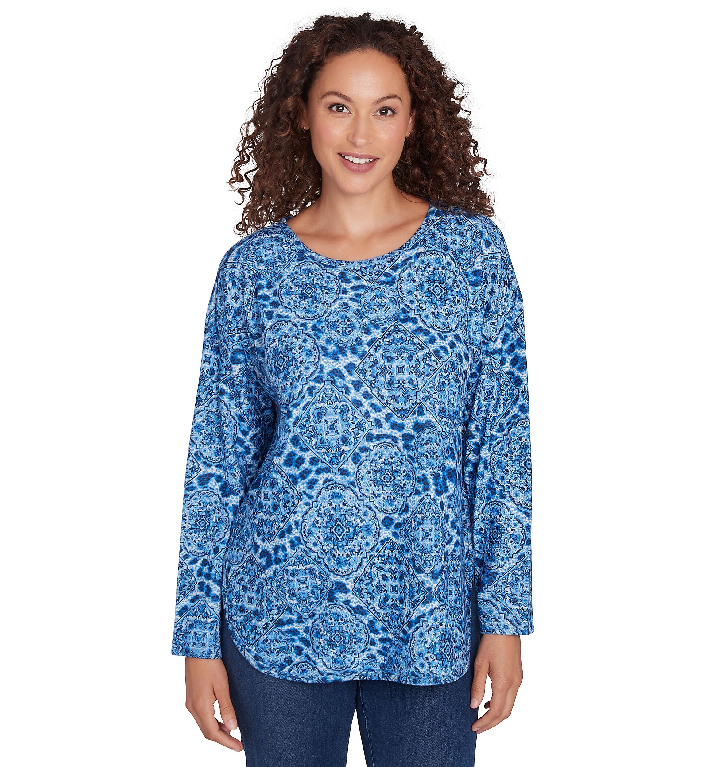 Petite Crew Neck Medallion Leopard Printed Hacci Knit Top