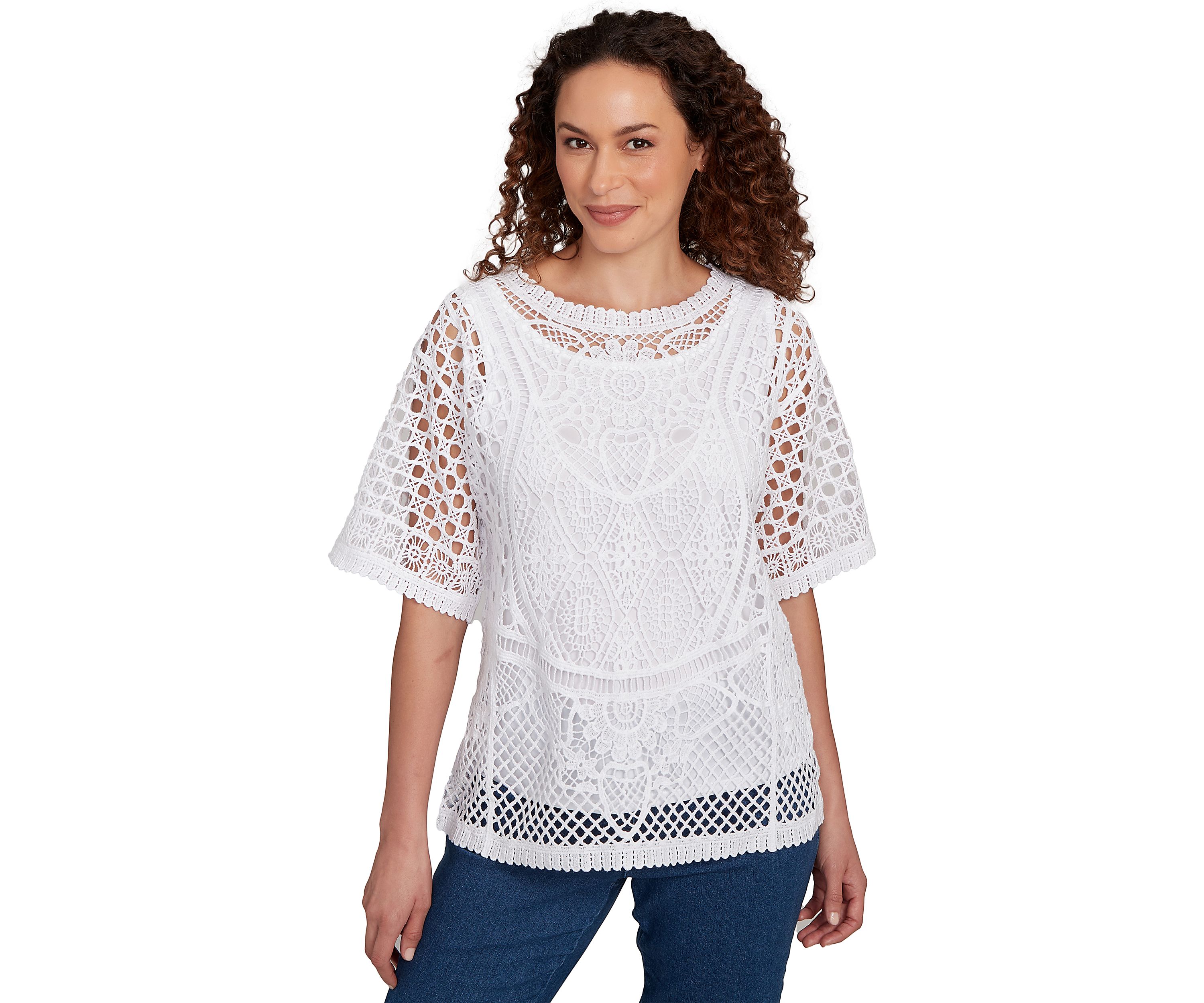 Petite Scoop Neck Floral Blocked Faux Crochet Lined Top