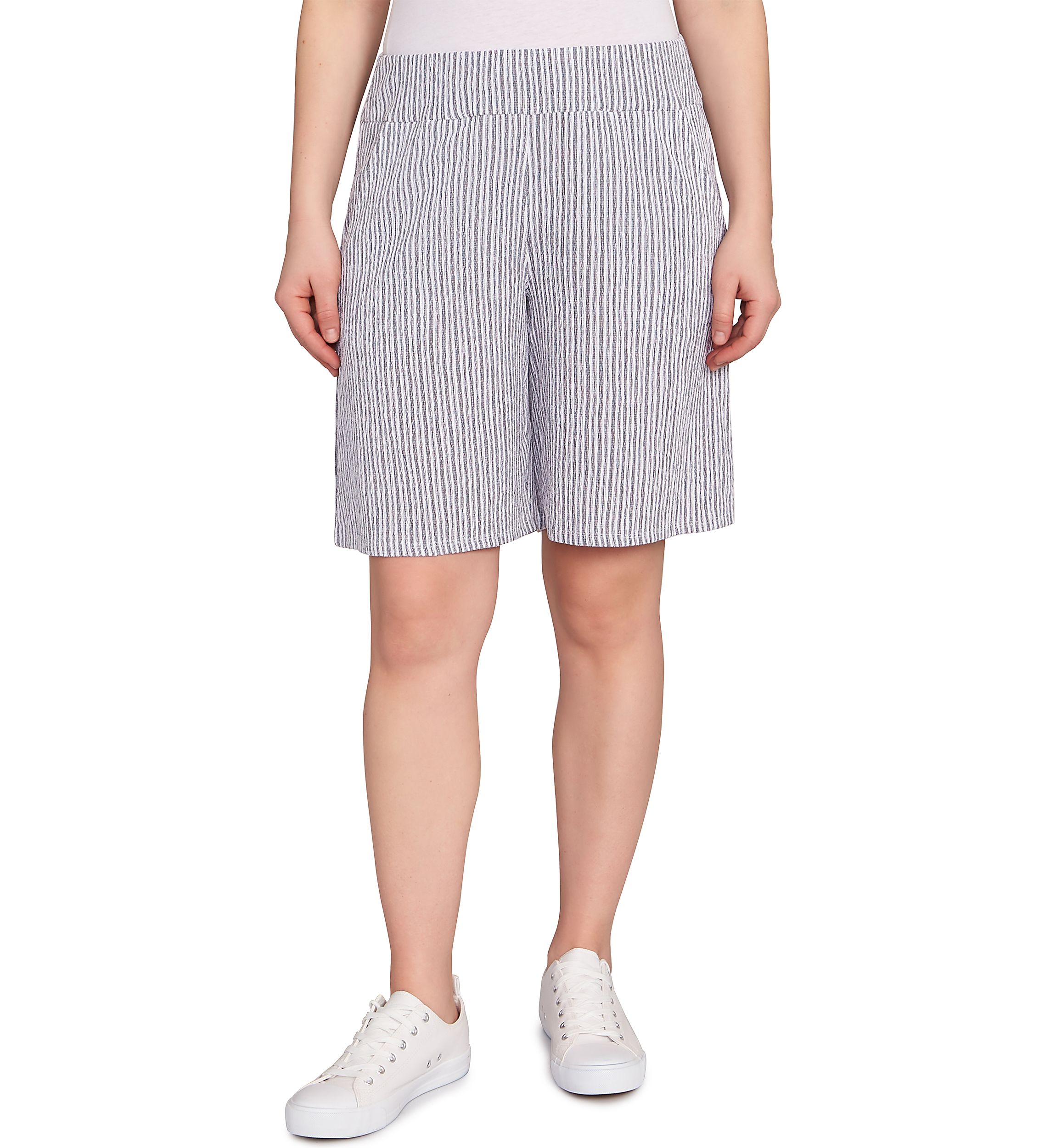 Womens Pull On Puckered Stripe Knit Shorts