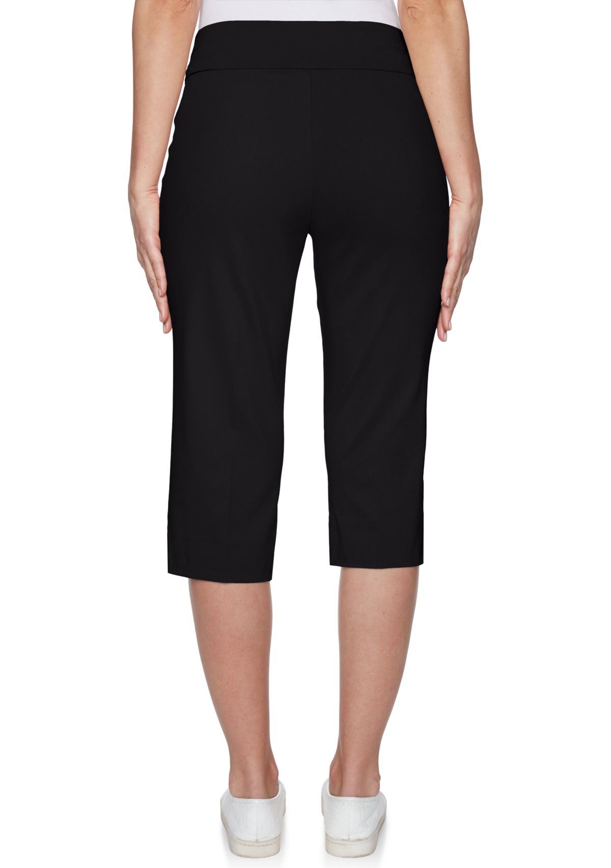 Petite Pull On Tech Clamdigger Pants