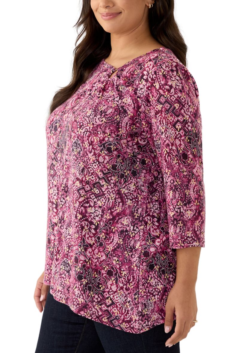 Plus Size Ring Neck Medallion Print Hatchi Knit Top with Asymmetric Hem