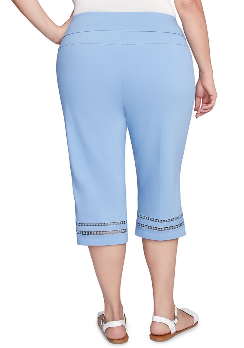 Plus Size Dreamy Pull On Tech Clamdigger Pants