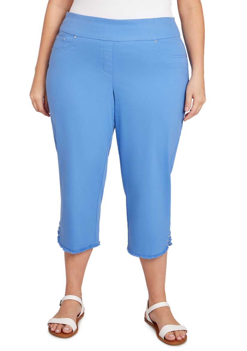 Plus Size Pull-On Stretch Denim Lace Hem Capri Pants